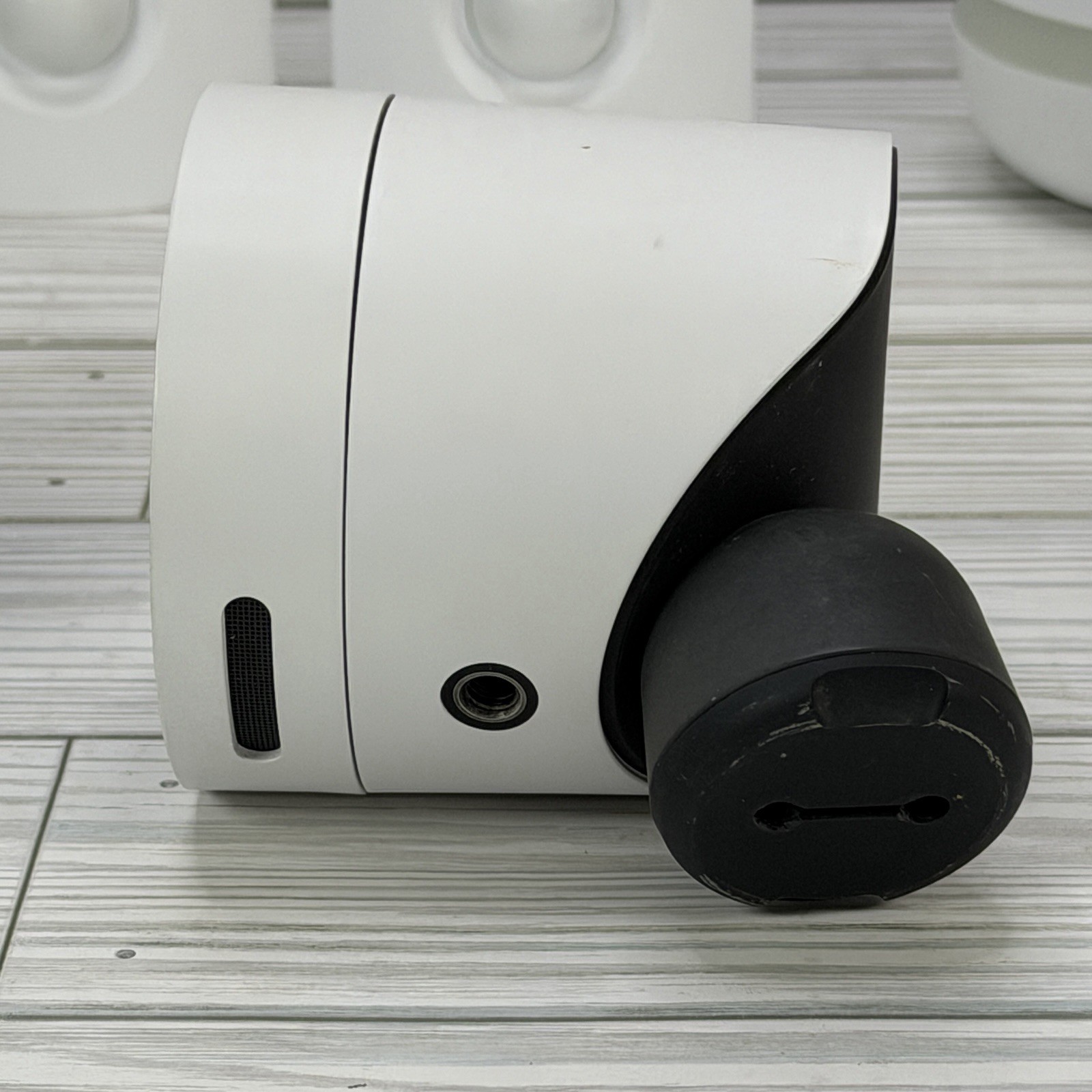 SimpliSafe Home Security System 2 Wireless Outdoor/Indoor Cameras 11 Pc BUNDLE