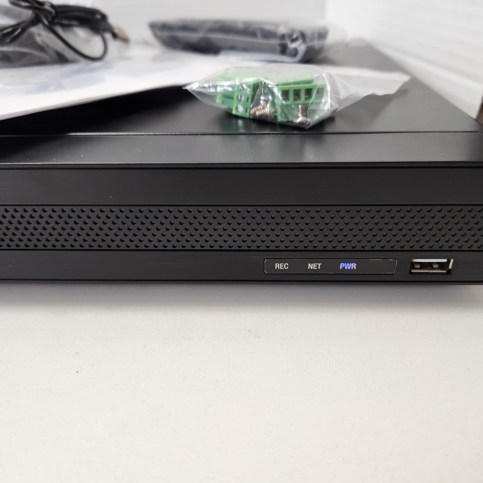 Avycon 4 Channel 4K 8MP Security DVR 2TB Hard Drive H.265 w/ Remote & Mouse