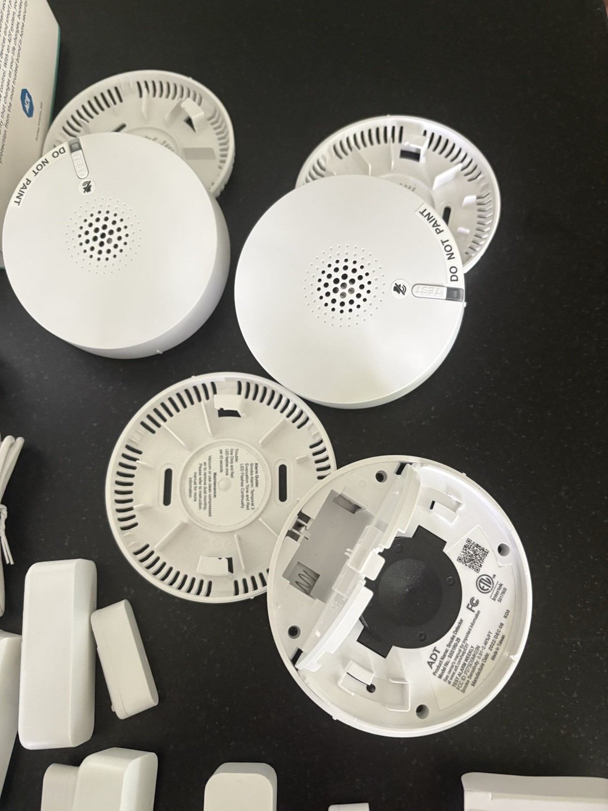 ADT Self Setup Smart Home Hub White (S40LR1-01) With Door and Smoke Sensors