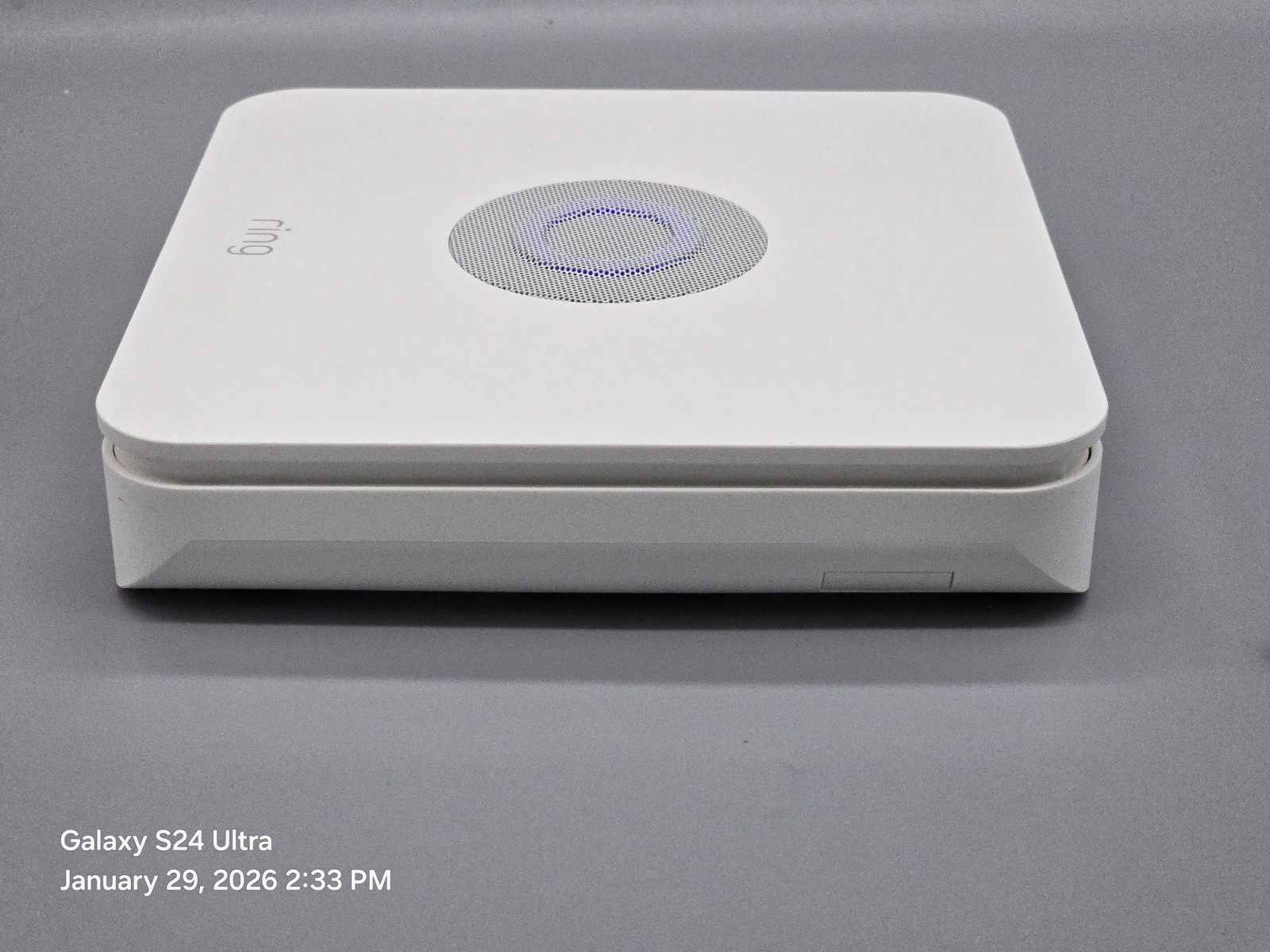 Ring Alarm Base Station US White 4HB1U9-0EN0 With Key Pad- tested
