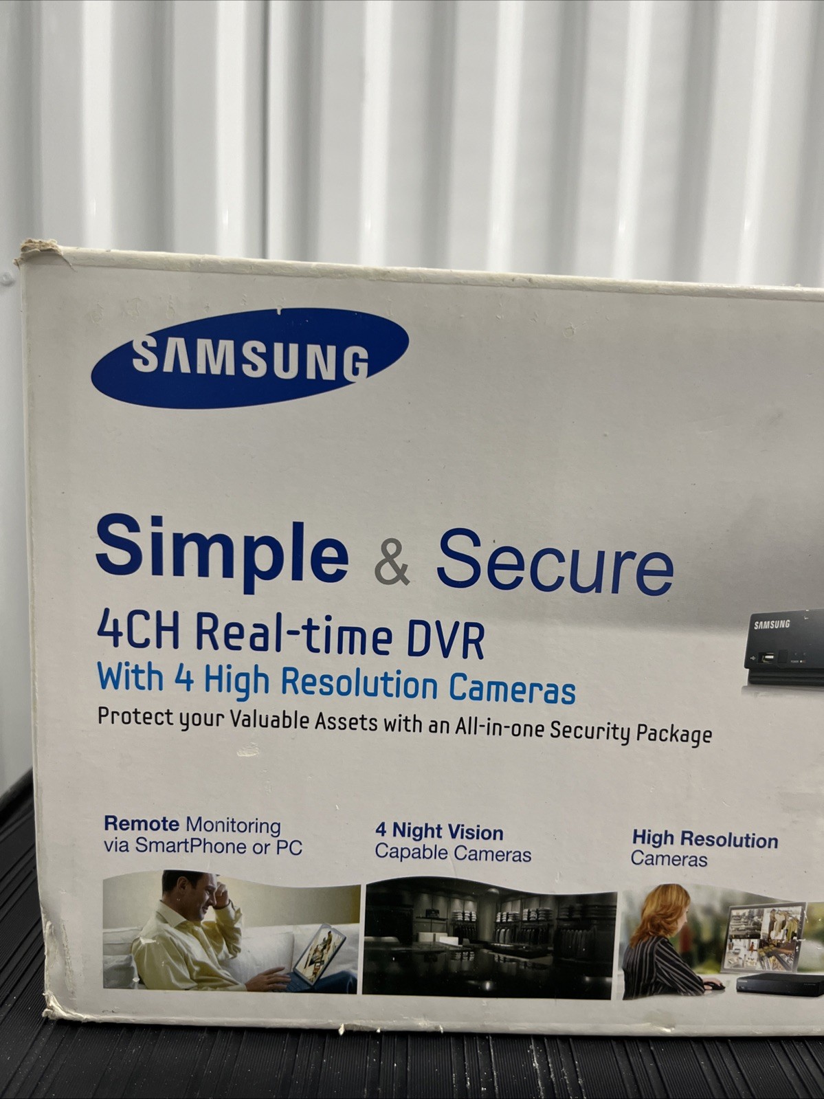 Samsung 4CH Real-Time DVR w/ 4 Hi-Res Cameras 1TB HDD #SDE-3003, NEW (Open Box)