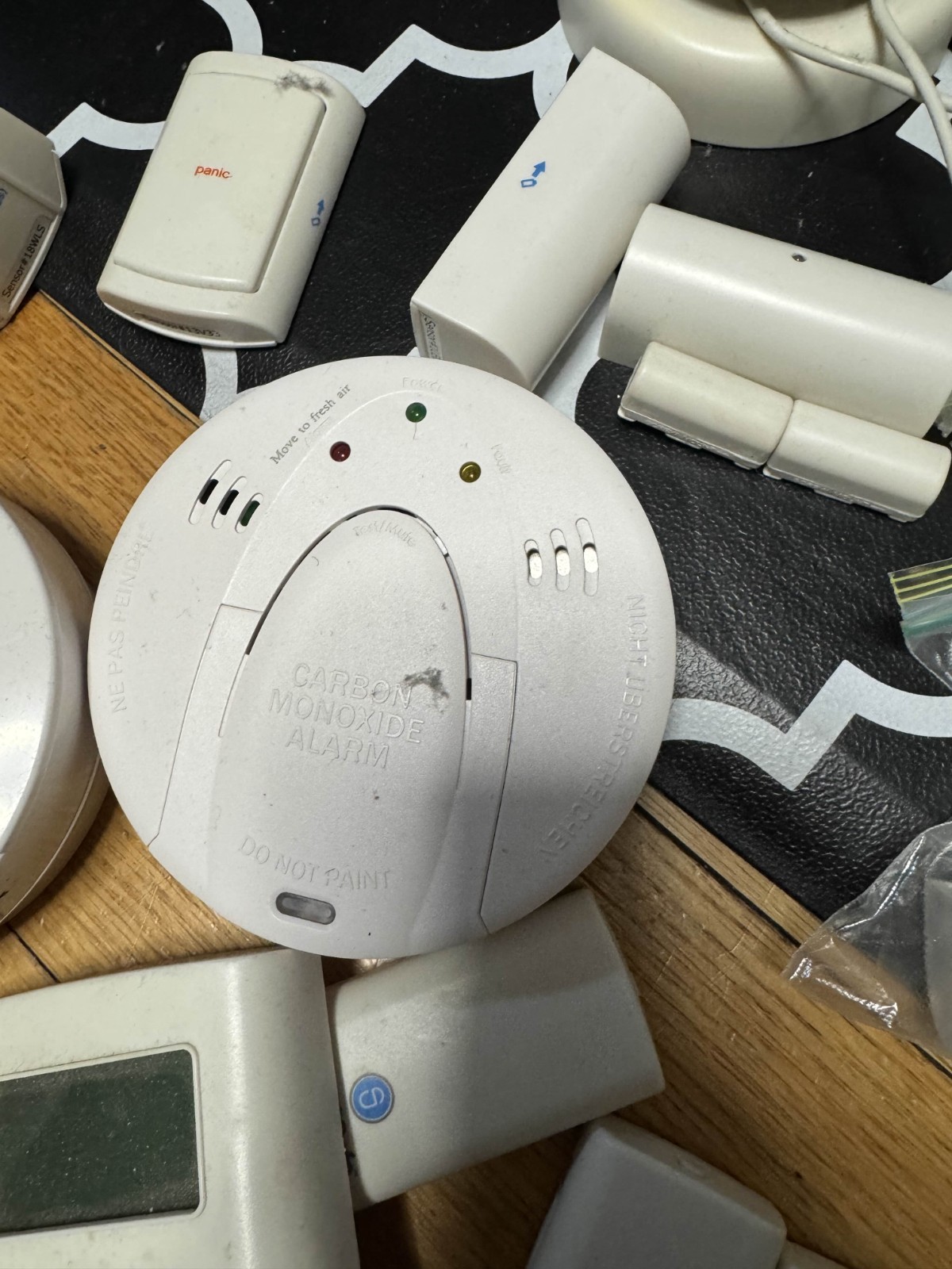 used SimpliSafe 1st Generation Original Security System Mixed Lot