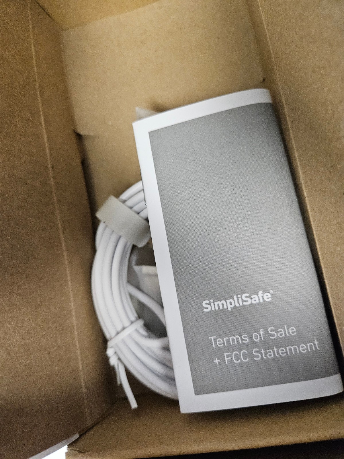 SimpliSafe CM006 Smart Alarm Night Vision Motion Camera Wireless Indoor Security