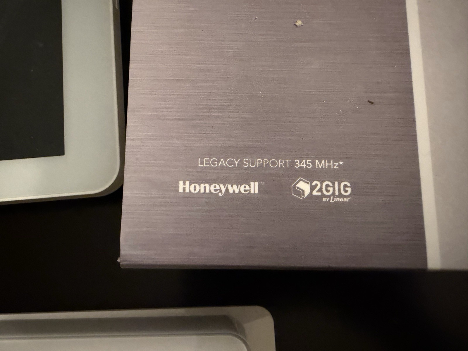 Alarm.com Qolsys Iqpanel2+ W/ 2gig/honeywell, Skybell, Thermostat & Sensors