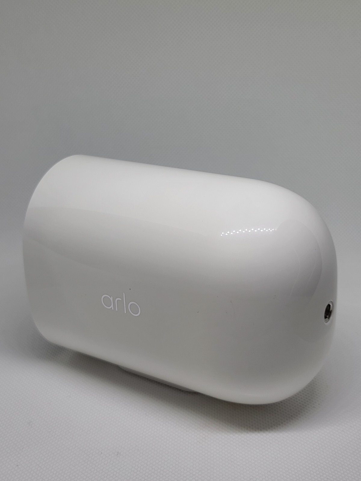 Arlo Go 2 HD Security Camera VML2030, White, GSM,No Battery,No Charger, Good Con