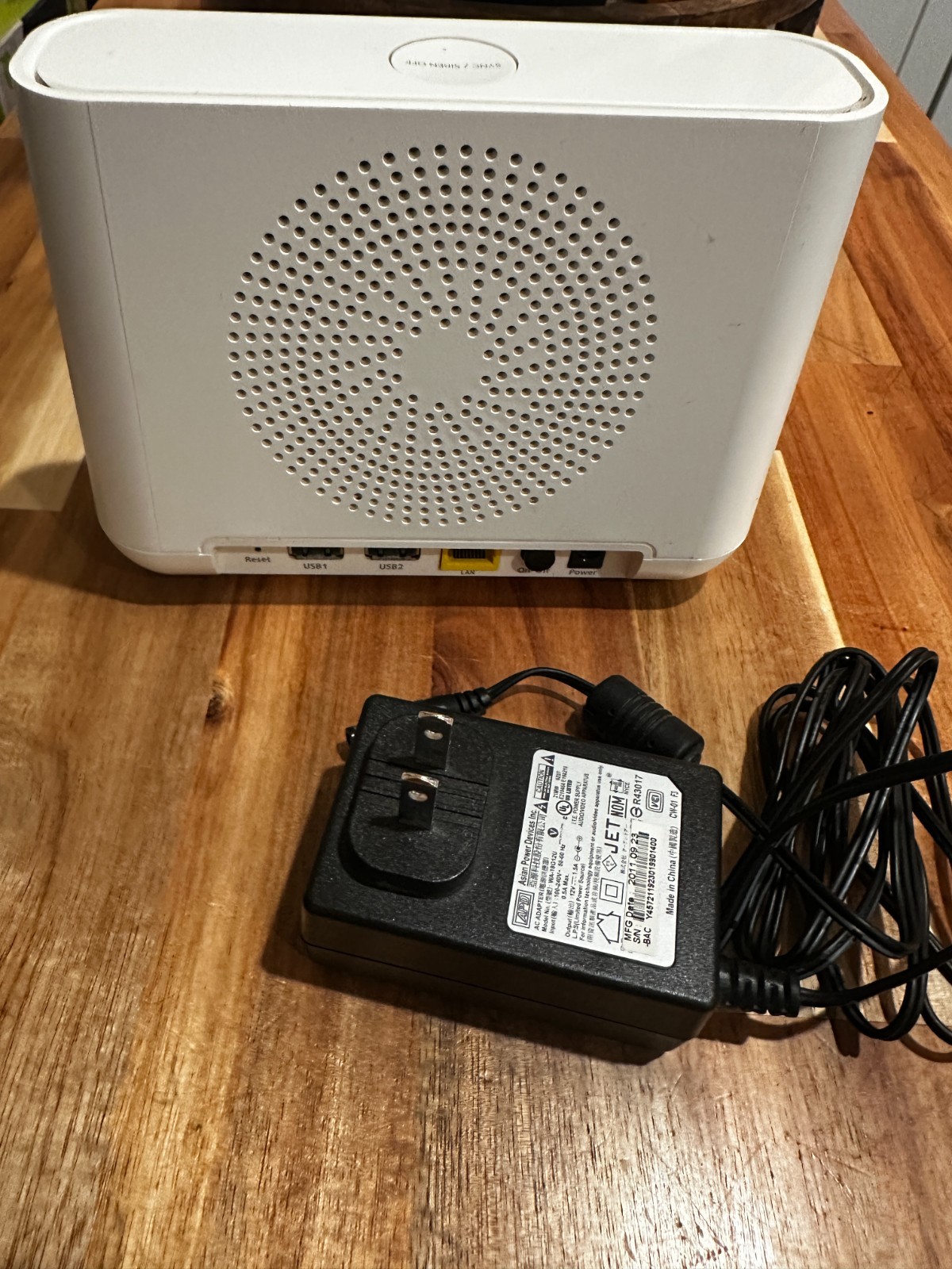 NetGear Arlo Pro Security Base Station VMB4000 w/ Power Supply No Camera