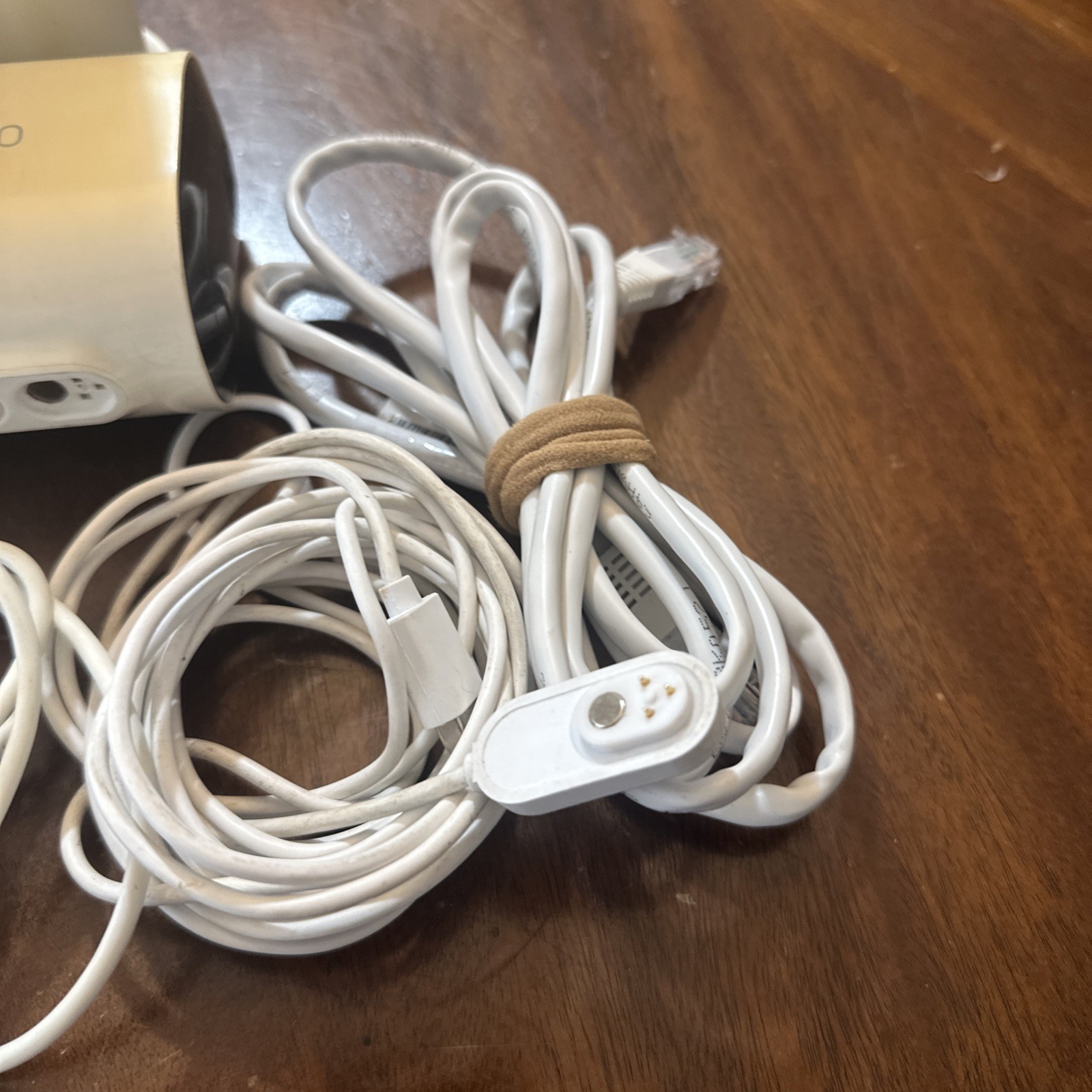 Arlo VMB4540 SmartHub Base With 2 Arlo Pro Cameras
