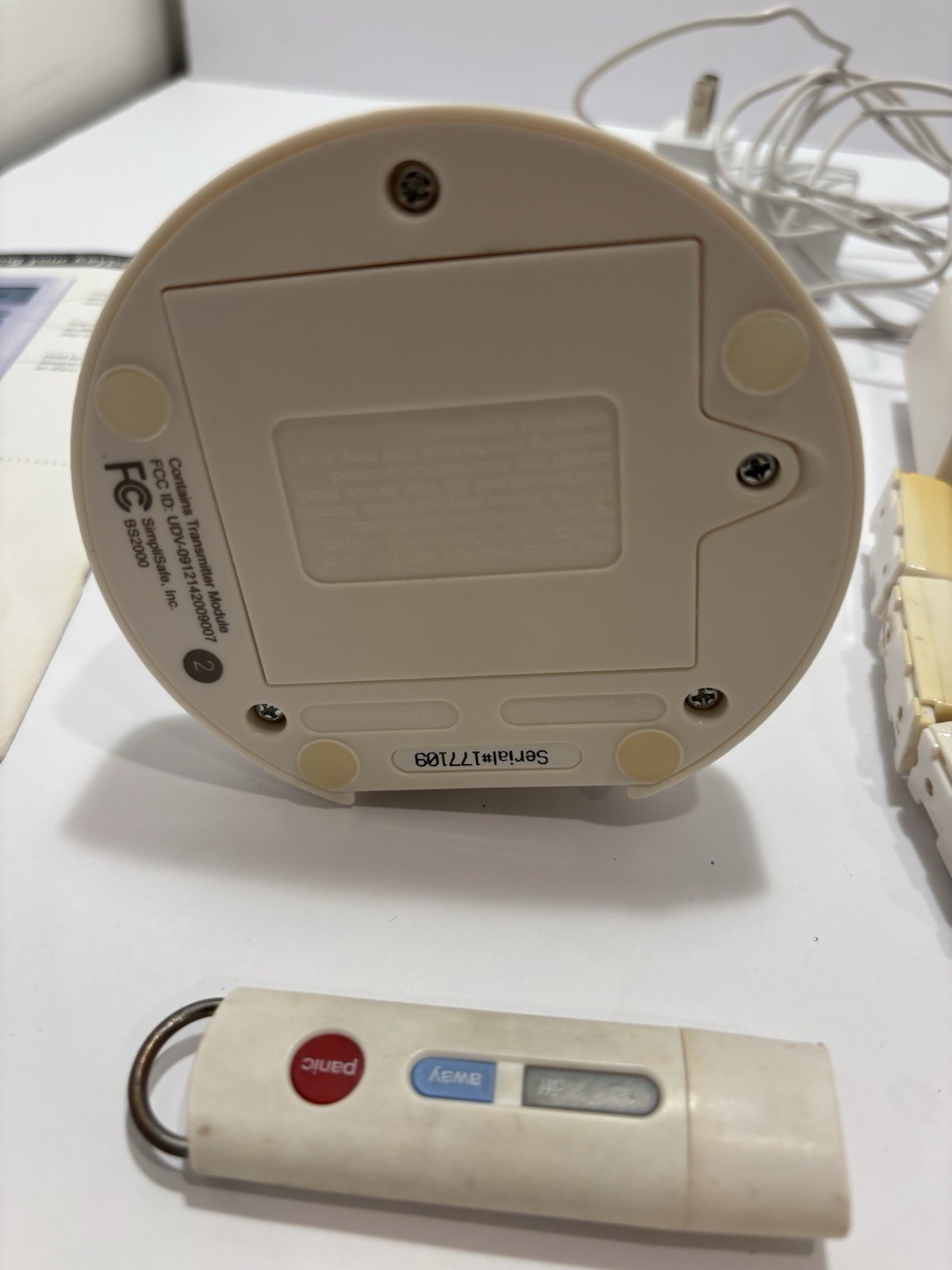 SimpliSafe Wireless 1st Generation Home Security Alarm System Bundle
