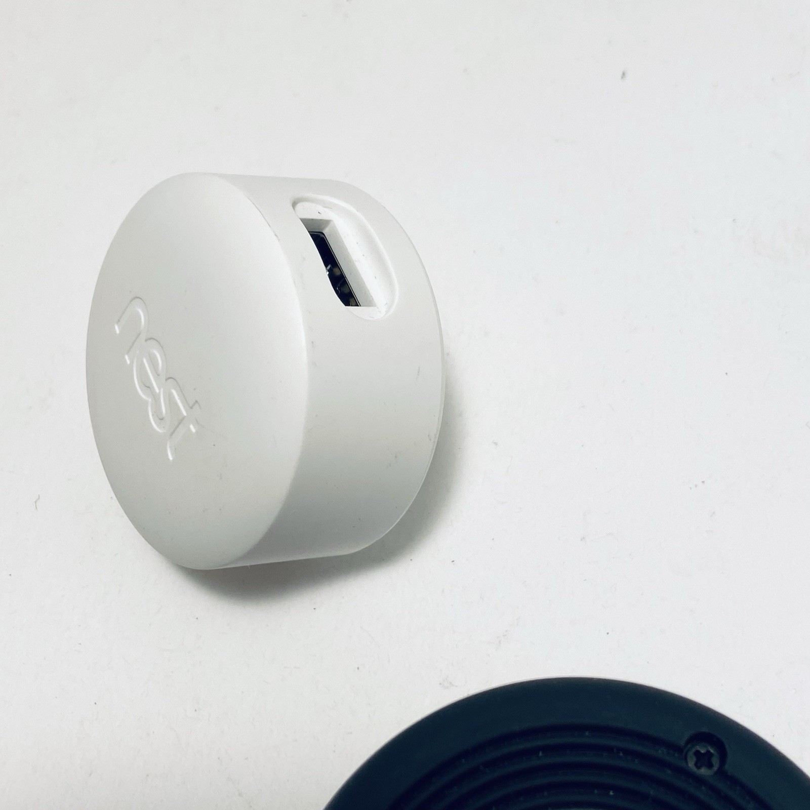 Google Nest Indoor 1st Gen A0005 & Outdoor Security Camera Bundle w/OEM Cords