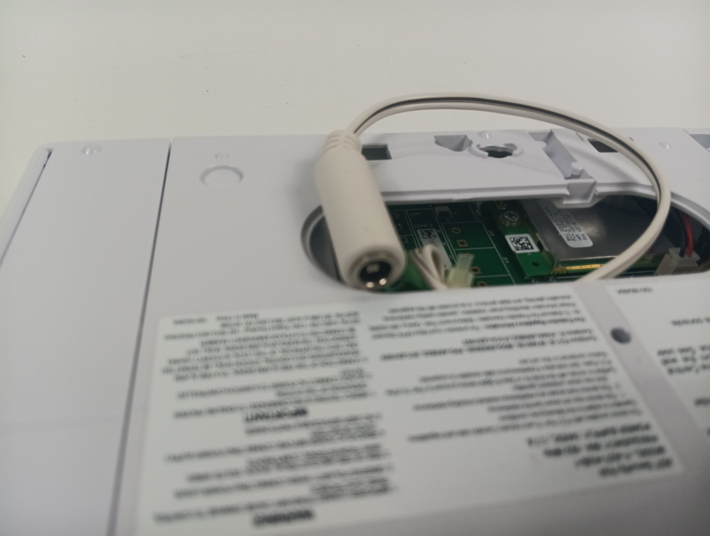 Samsung SmartThings ADT Home Security Hub F-ADT-HUB-1 – No Charger.