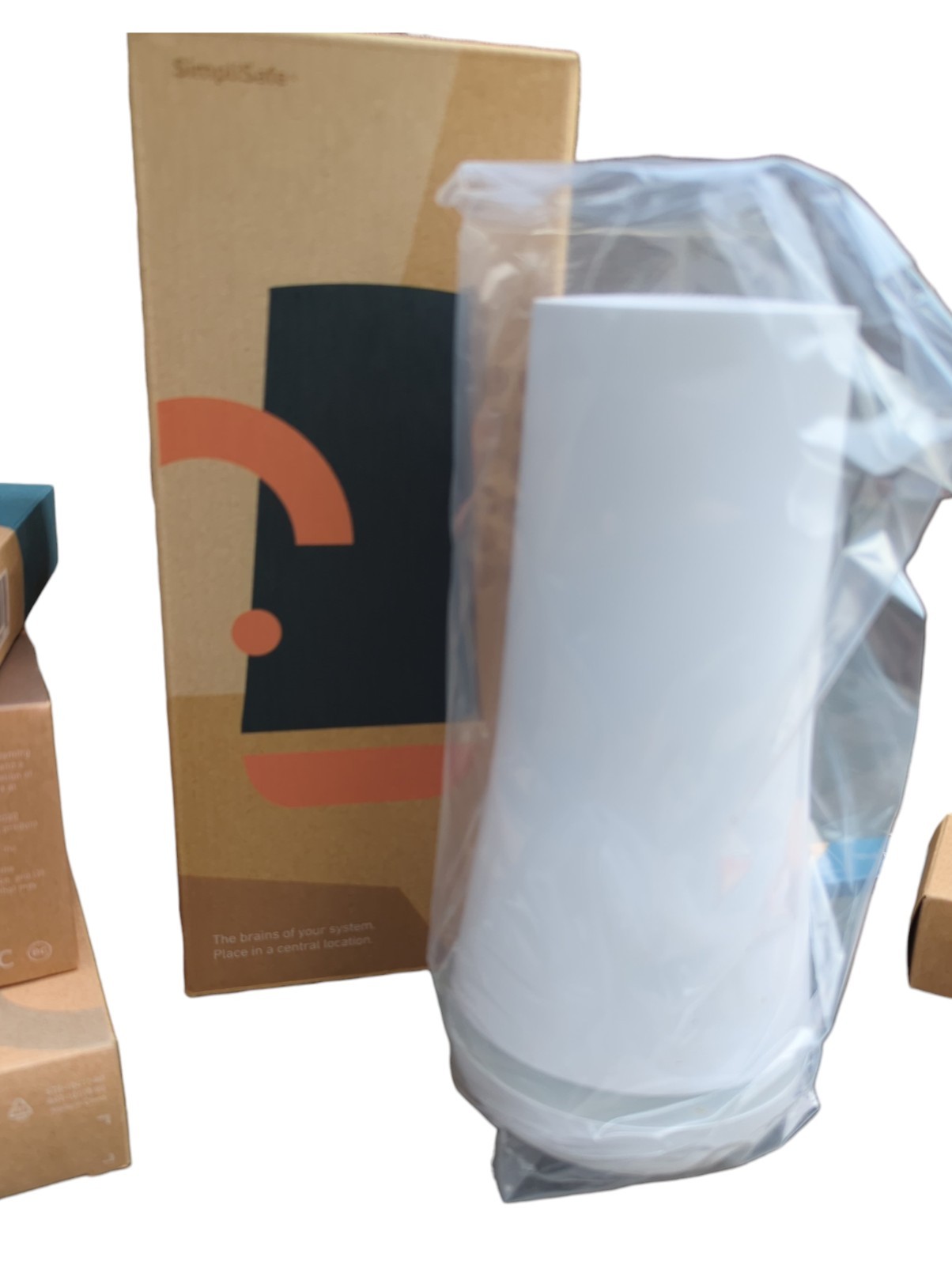 * NEW in Box * SimpliSafe Wireless Security System 9 piece Model: SSC53