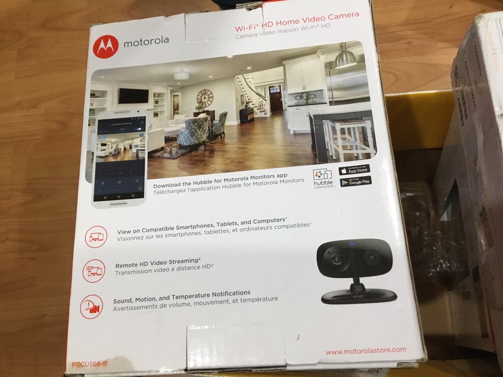 Motorola Focus66 Wifi HD Home Baby Monitoring Security Camera with Hubble (Mint)
