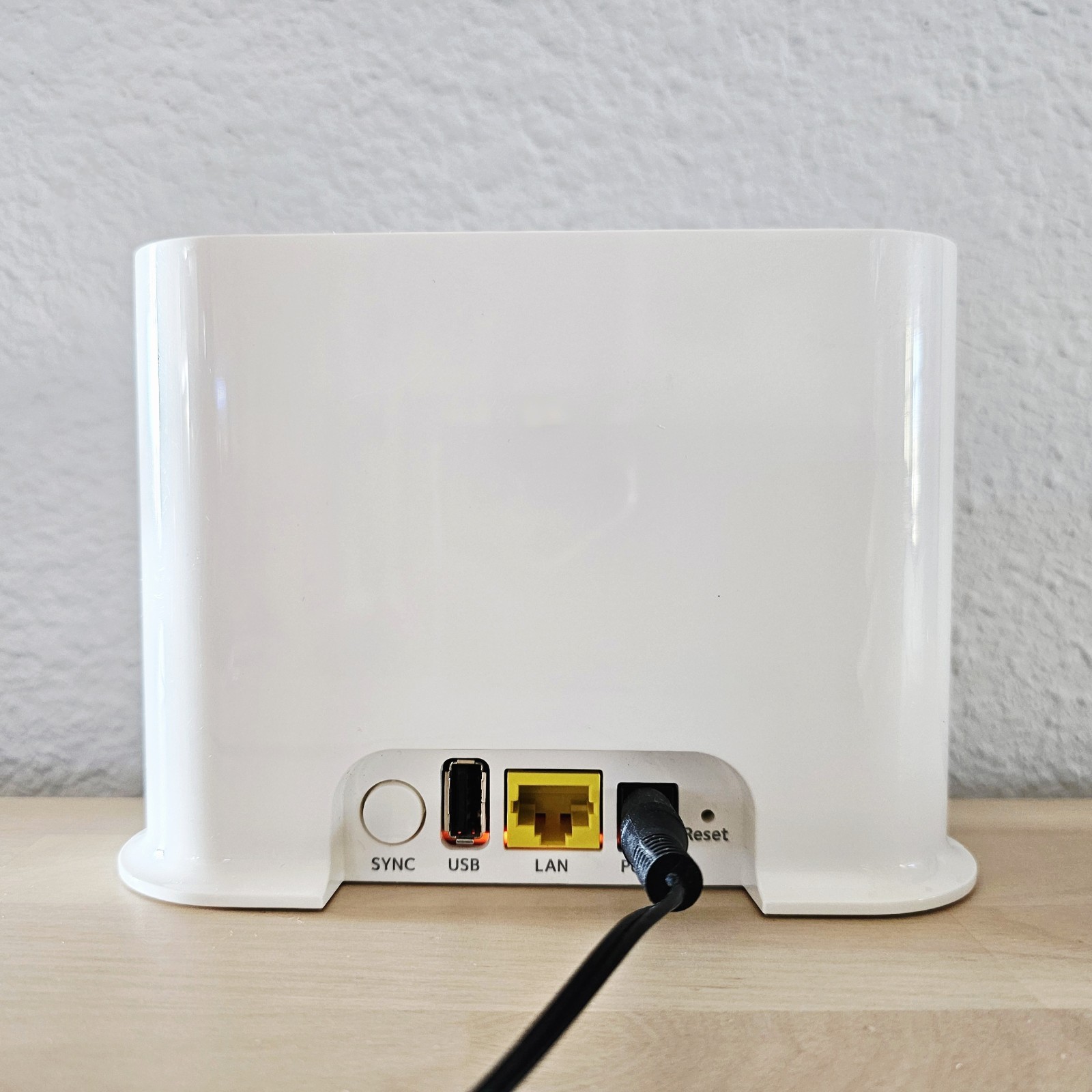 Arlo Pro 2 Security Cameras with Base Station and Extras