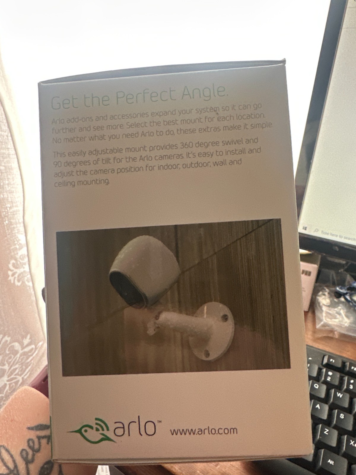 NETGEAR Arlo Adjustable Indoor/Outdoor Camera Mount New in box