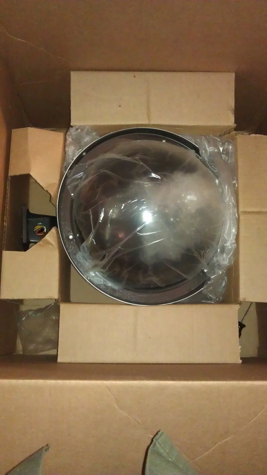 New open QSDWC2-70NA5-X2 Videoalarm QView 2-Camera System with 12″ Outdoor Dome