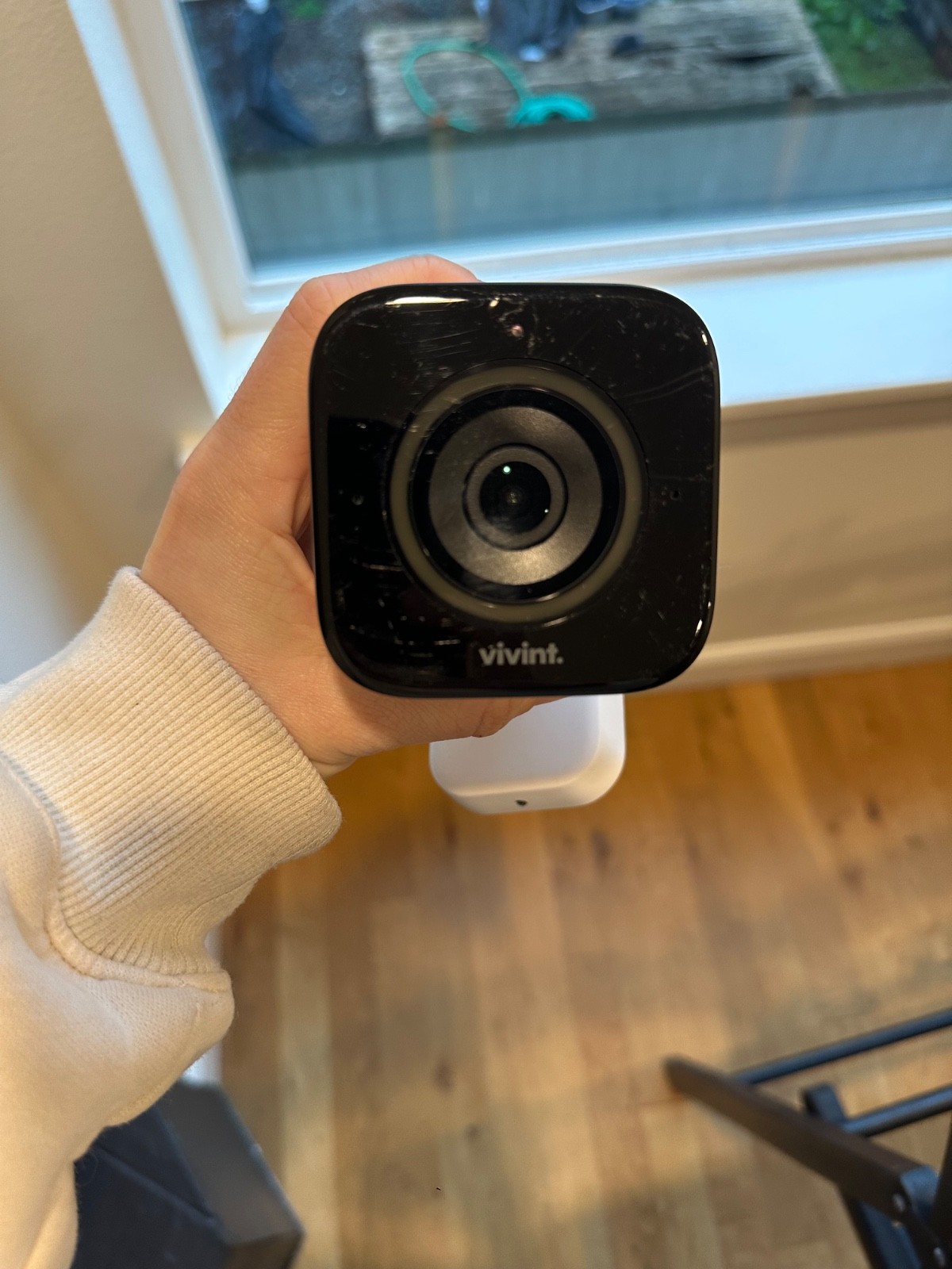 Vivent home security system- lightly used