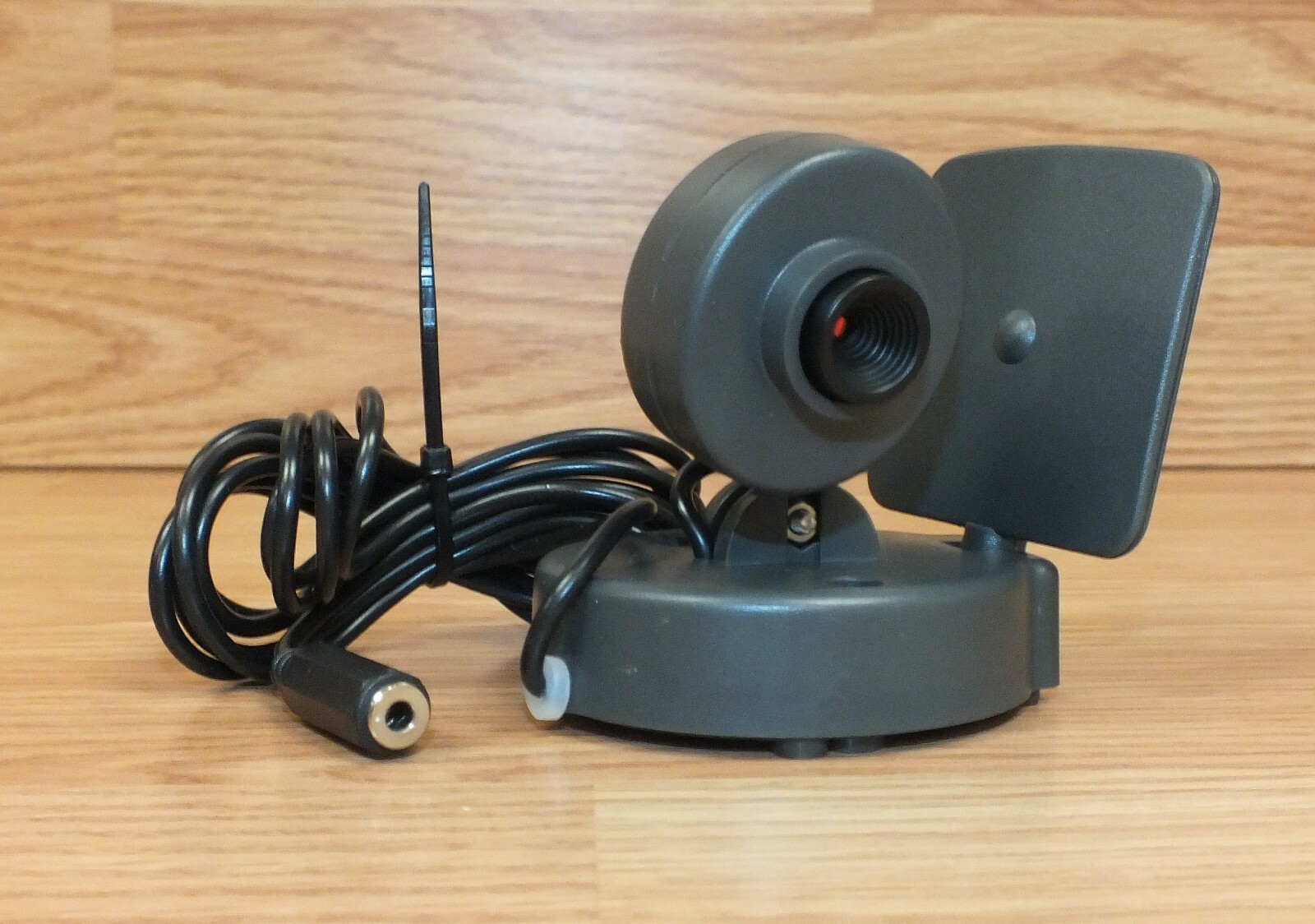 X10 Security Surveillance Color Video 2.4GHz Anywhere Camera (XX16A-C) *NEW*