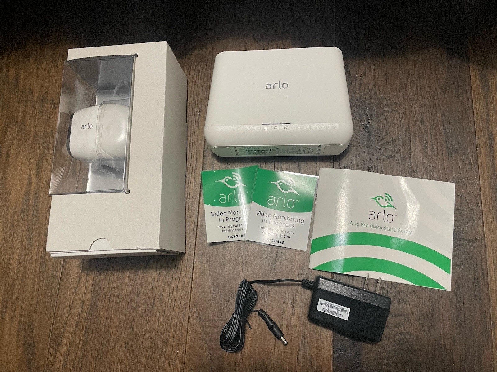 Arlo Pro VMB4000 Security Base Station + Camera