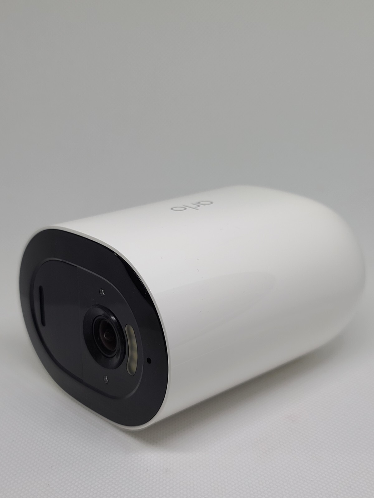 Arlo Go 2 HD Security Camera VML2030, White, GSM,No Battery,No Charger, Good Con