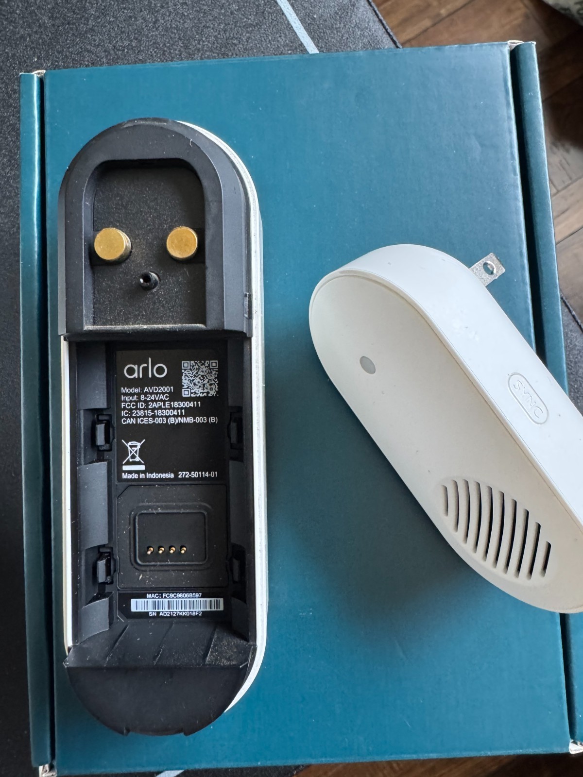 Arlo Ultra 2 4K Wireless Security System with Hub and Doorbell/Chime