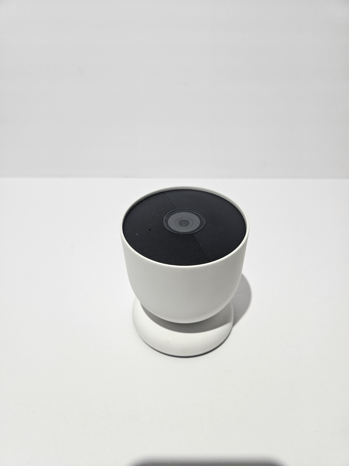 Google Nest Cam Outdoor or Indoor Battery 2nd Gen G3AL9 White With Cable