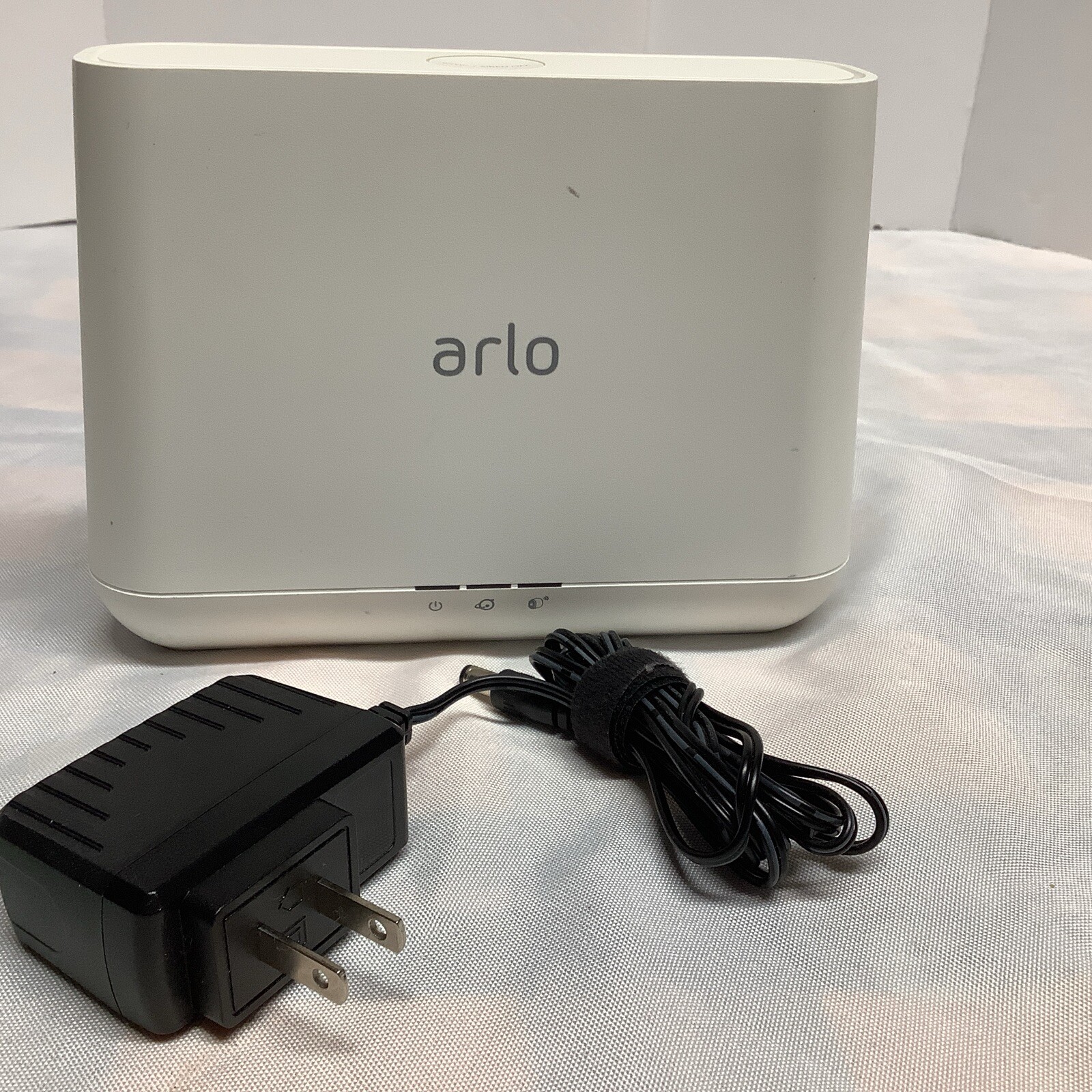 NetGear Arlo Pro VMB4000 Wireless Security Camera Base Station w/ AC Adapter