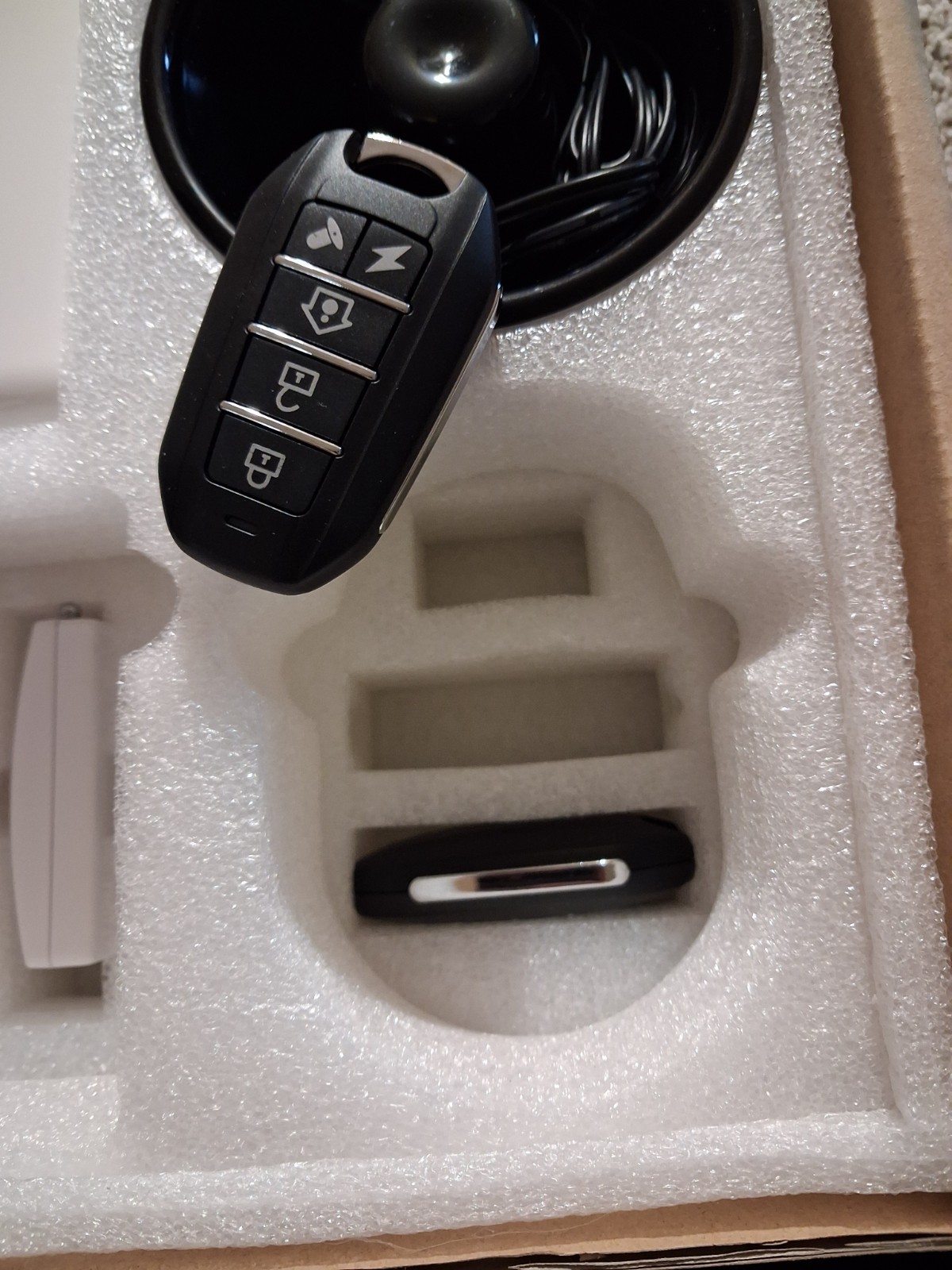 Pisector Wireless Security Alarm System – Open Box – Missing Sensors & Adapter