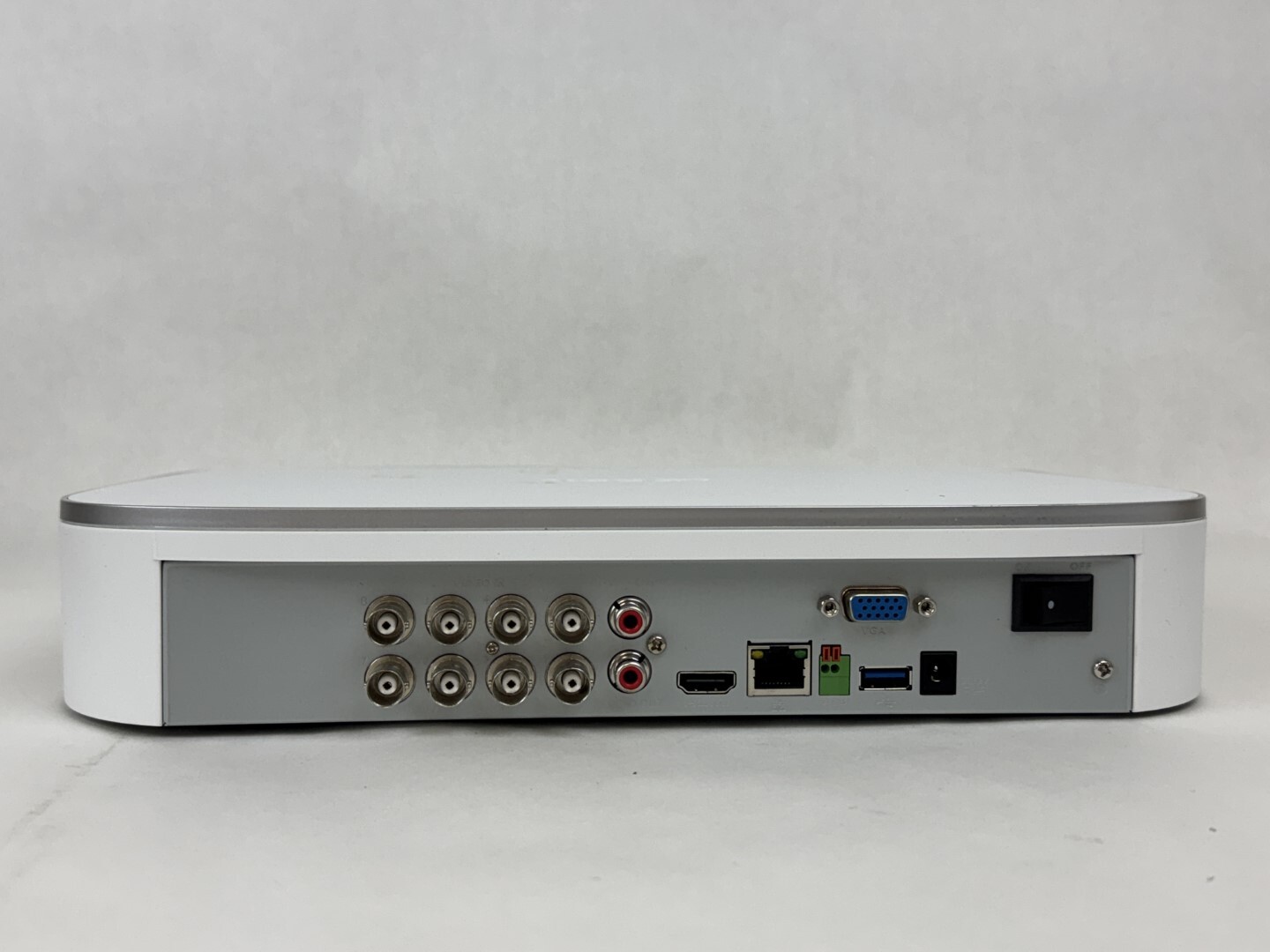 Lorex 8-Ch 8 Cameras D861A82-8DA8E Wired 4K UHD 2TB DVR – U