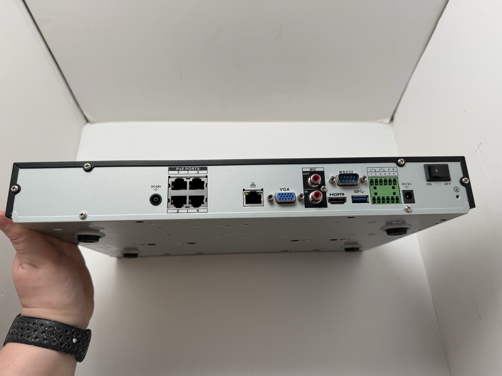 Network Video Recorder NVR4204-P-ADT-4 HDD 2TB *NEEDS PASSWORD*