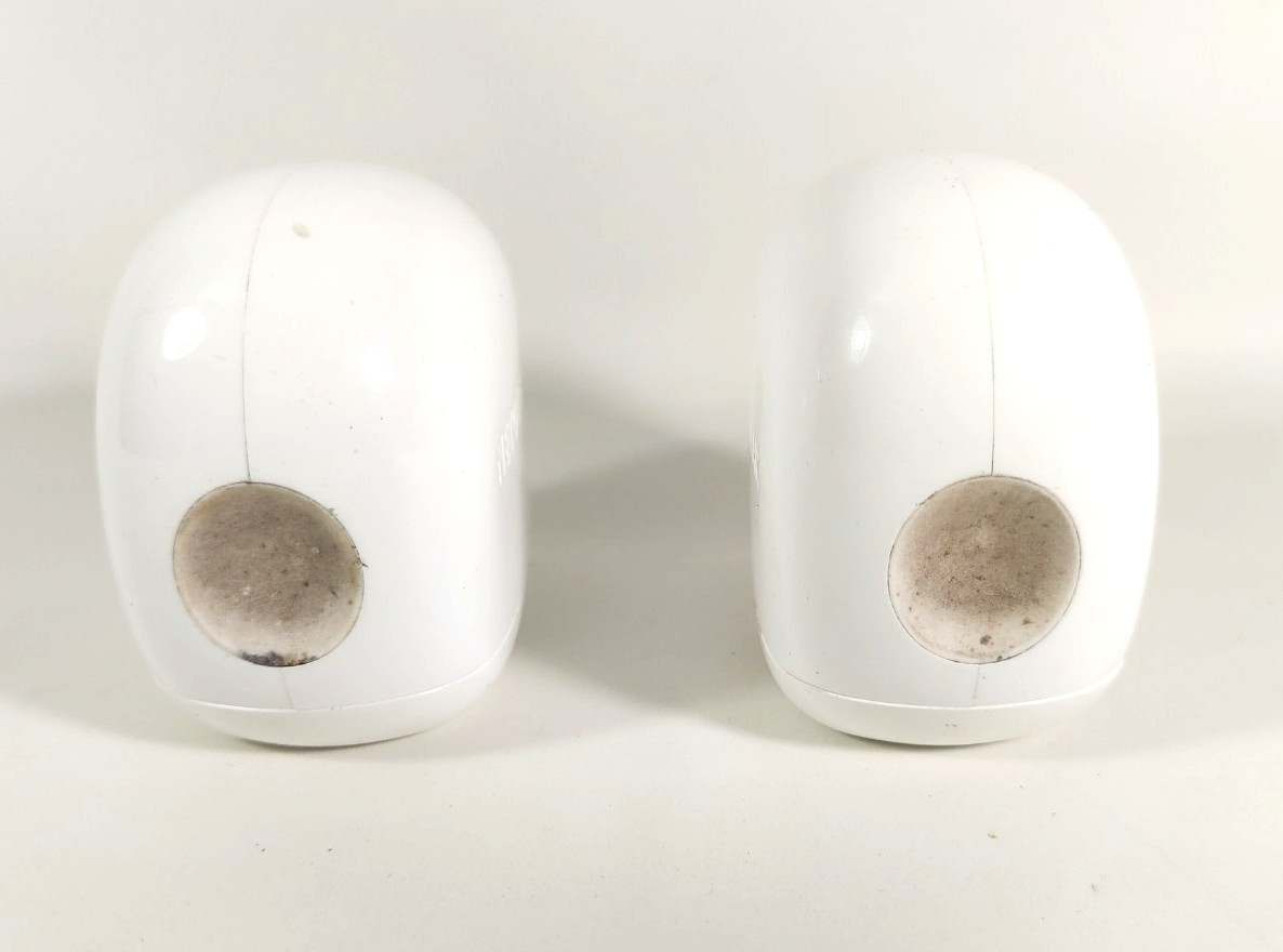 Lot of 2 Netgear Arlo VMC3030 Wireless Security Cameras with Base and batteries