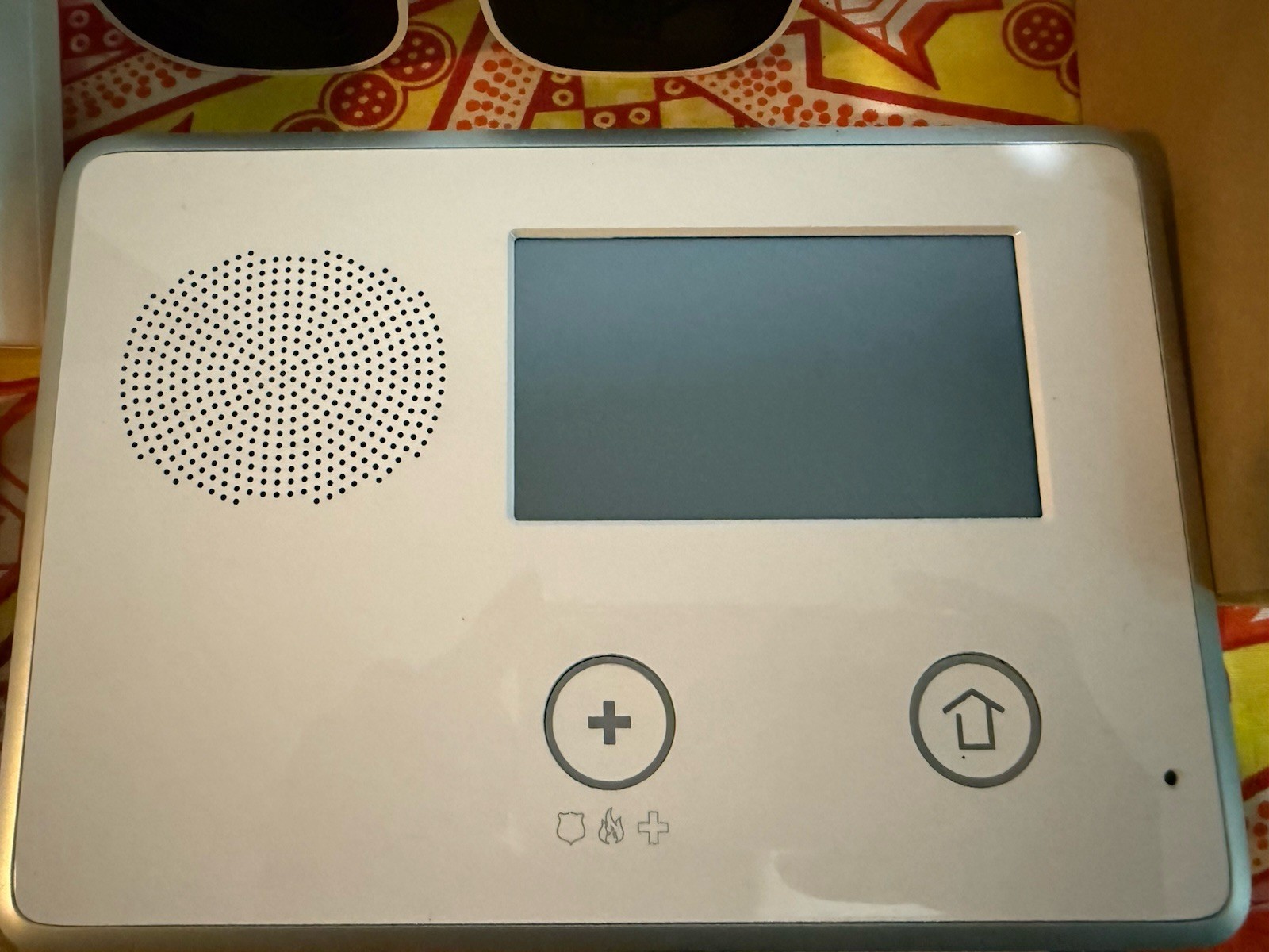 vivint security system Outdoor WiFi Cameras Smart Hub Panel