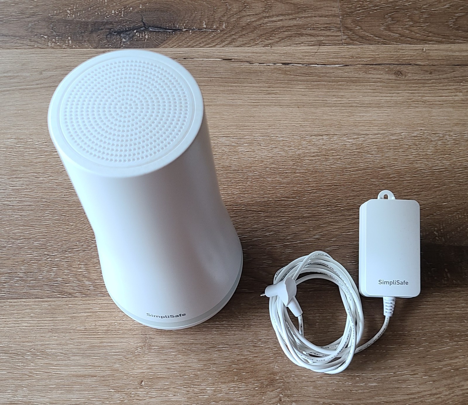 SimpliSafe Base Station SSBS3 BS3W + Power Cord – Working and Unregistered