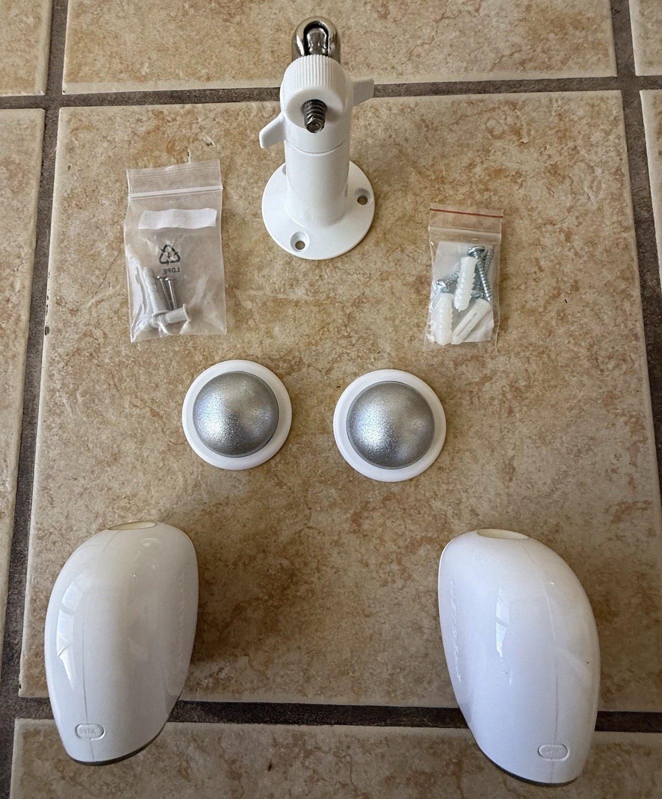 2 Netgear Arlo VMC3030 Indoor/Outdoor Security Cameras w/2 Magnet Mount & Wall