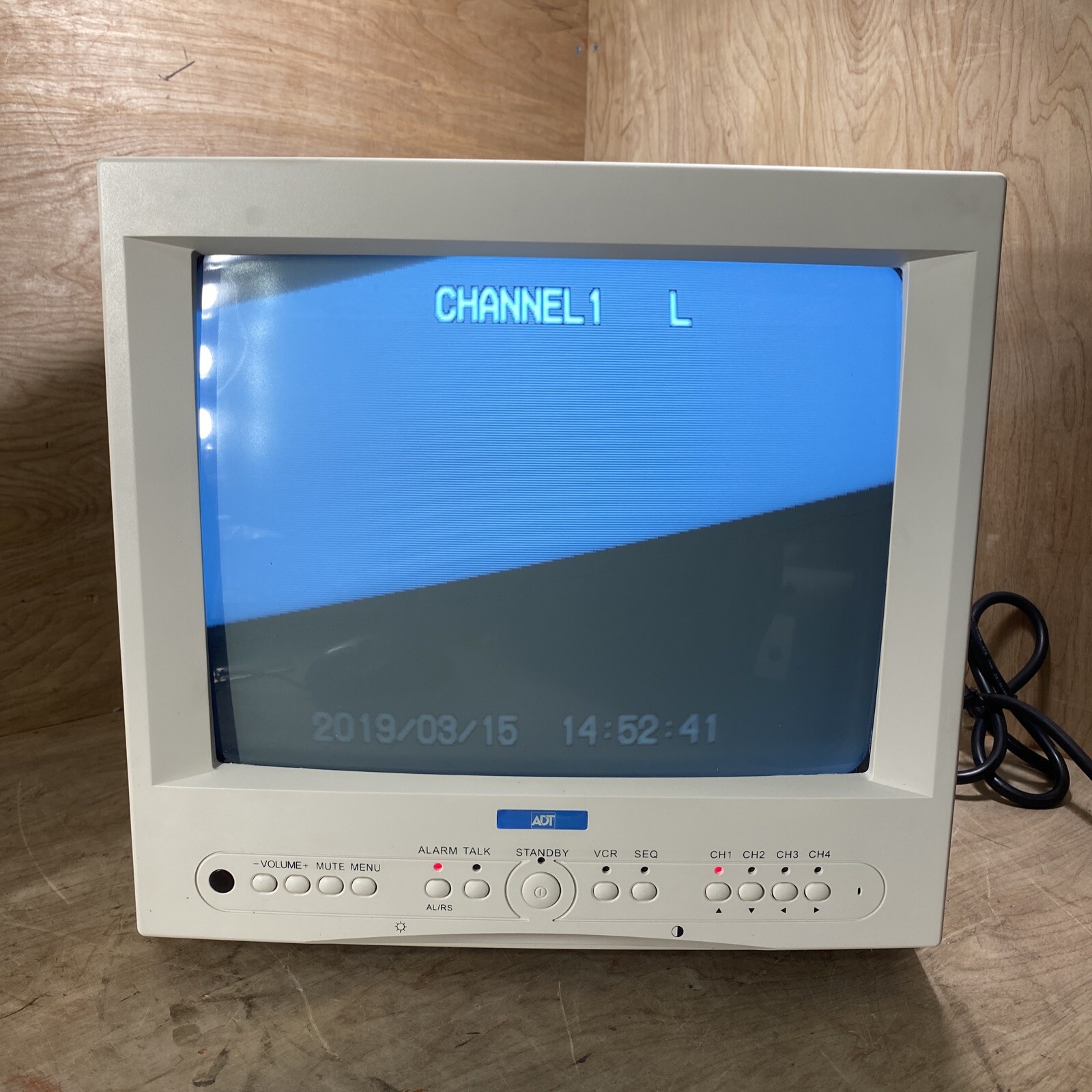 ADT 14” B&W OBSERVATION SYSTEM MODEL: HD14S1042-A MONITOR ONLY