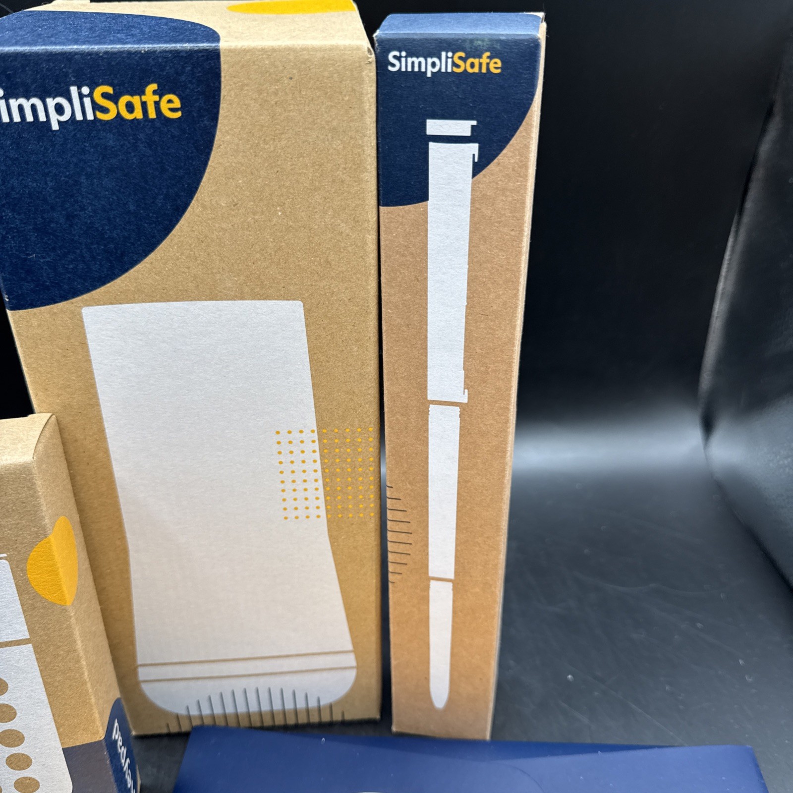 SimpliSafe Security SSBS3 BS3W 3rd Gen Base Station / Keypad KP3W / Yard Sign