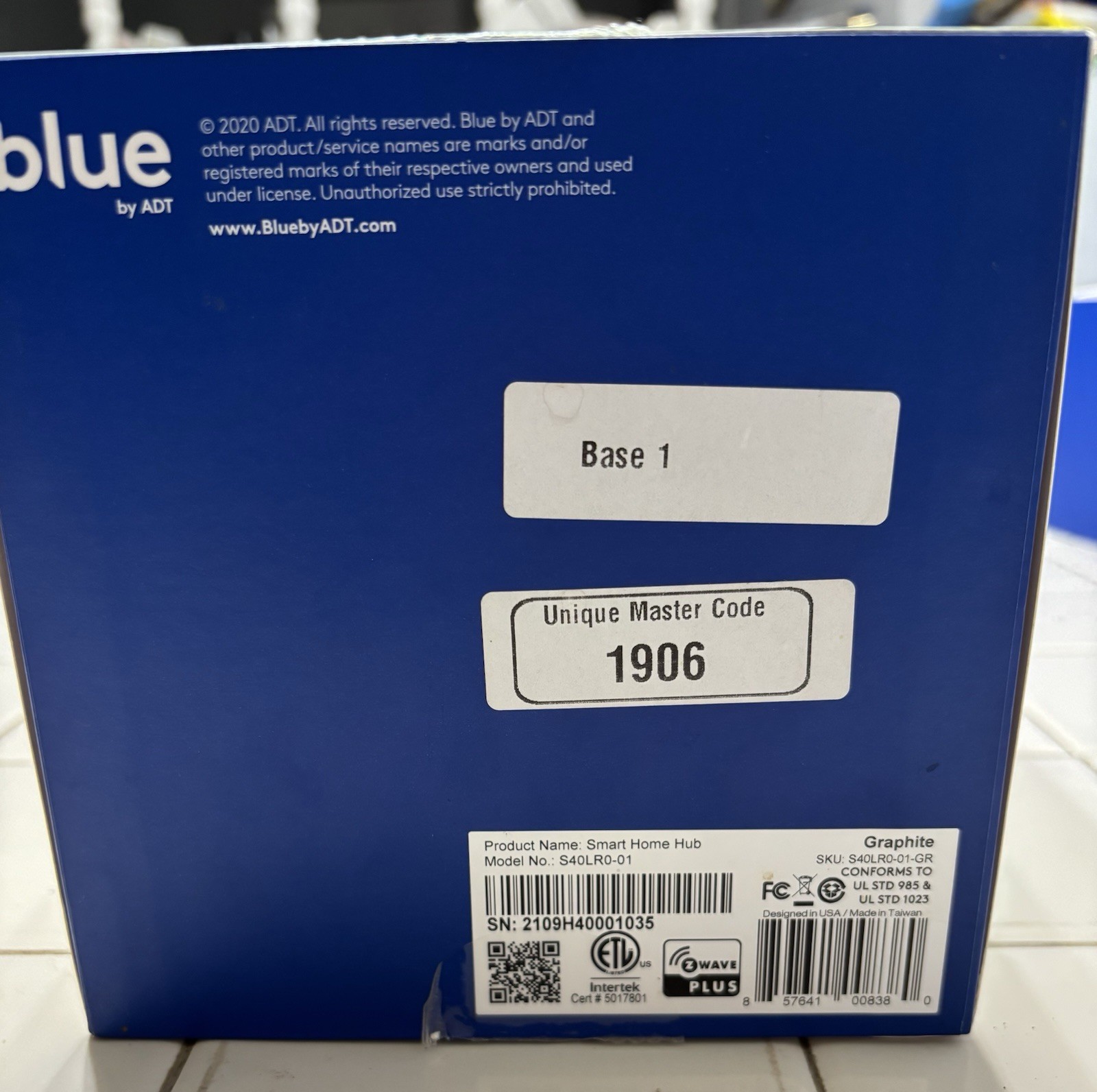 Blue by ADT Smart Home Hub Graphite S40LR0-01-PG – OPEN BOX ***SEE DESCRIPTION *