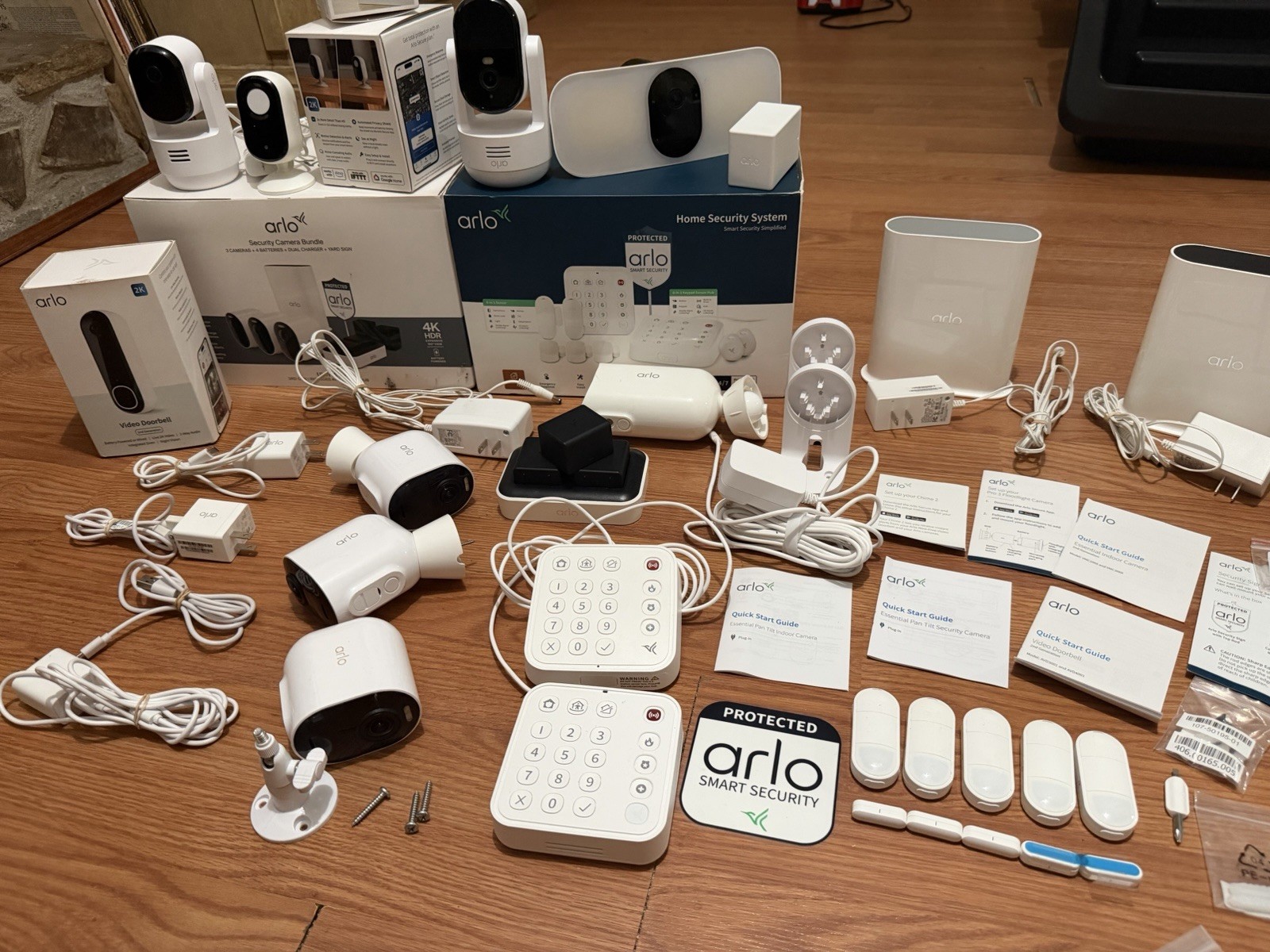 Total Arlo Home Security System (USED) (GIANT LOT) (15 Devices)