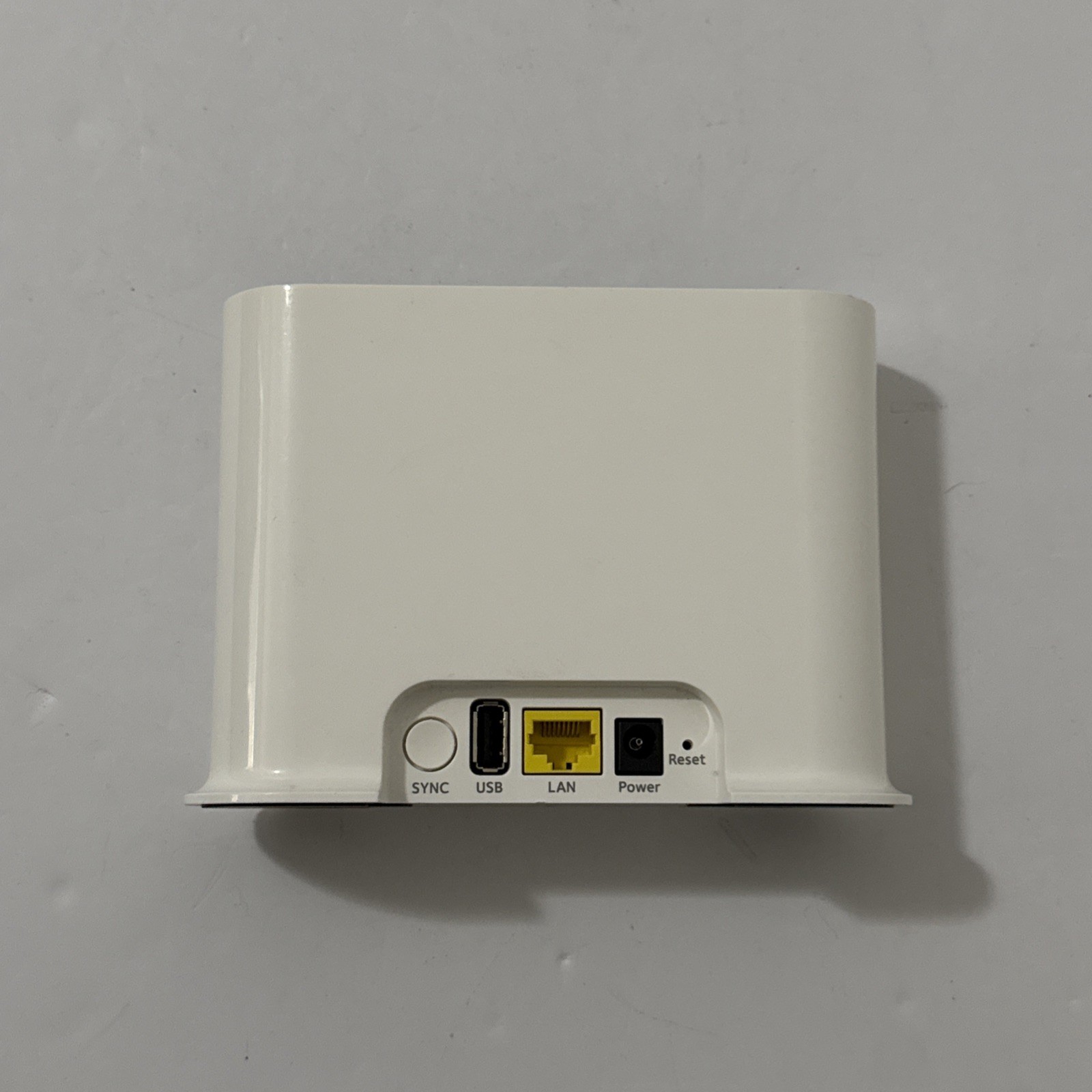 Arlo VMB4500 Base Station for Arlo Pro/Pro2 Cameras