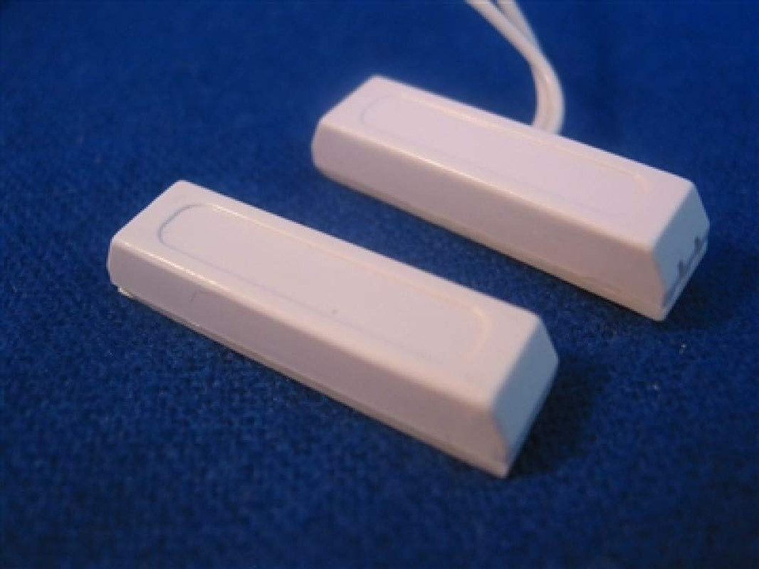 QS-910MD Surface Mount Small Switch Door/Windo Contact (Closed Loop with Leads)