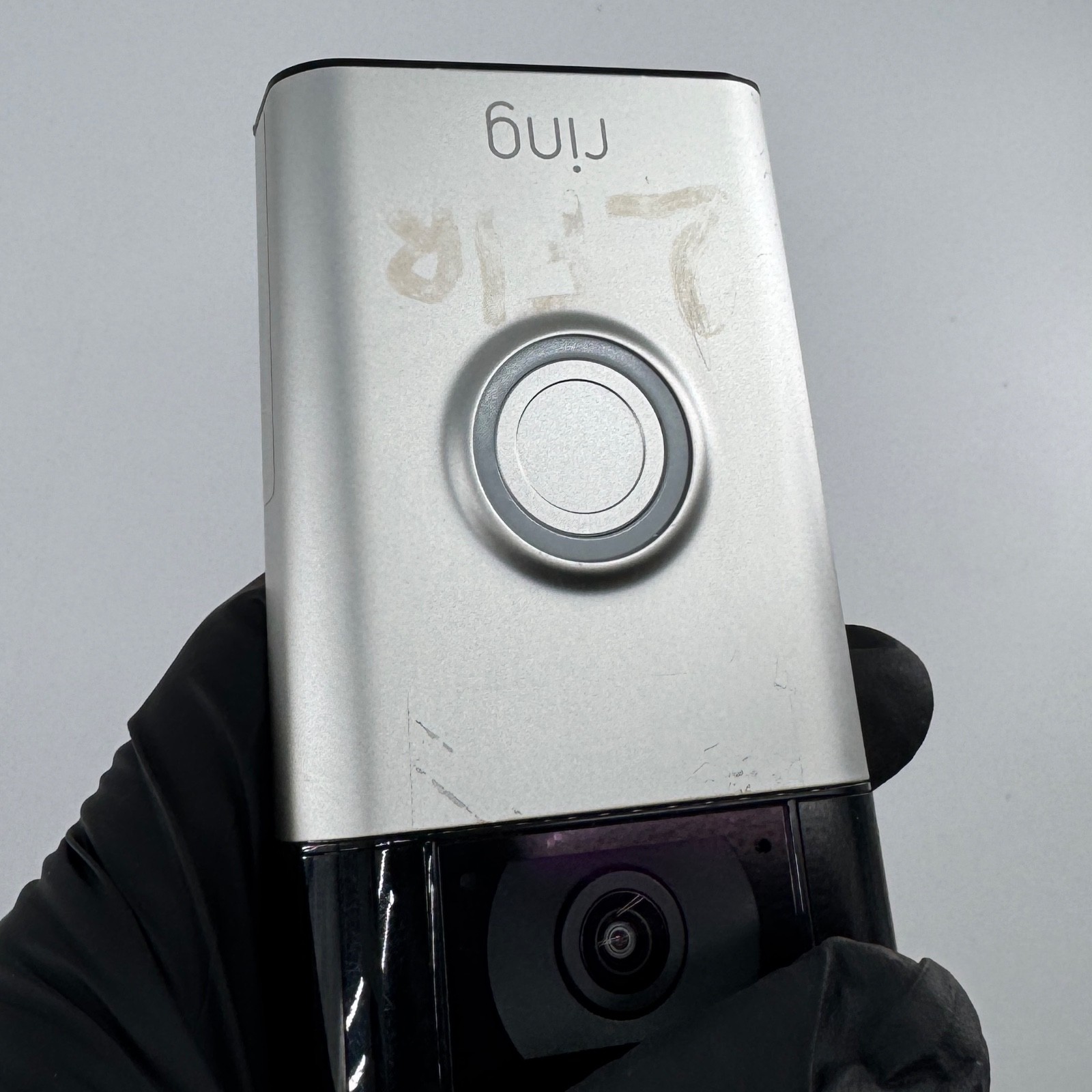 Ring 2nd Gen 5UM5E5 Silver & Black Night Vision 2-Way Talk 1080p Video Door Bell