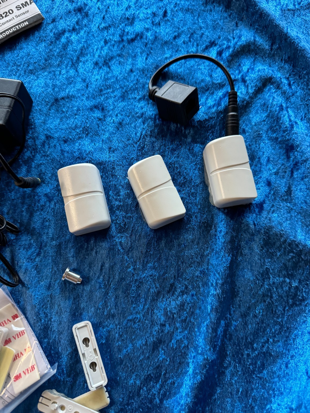 Xfinity / Honeywell Home Security System Components Lot–Cameras,Keypads,Sensors