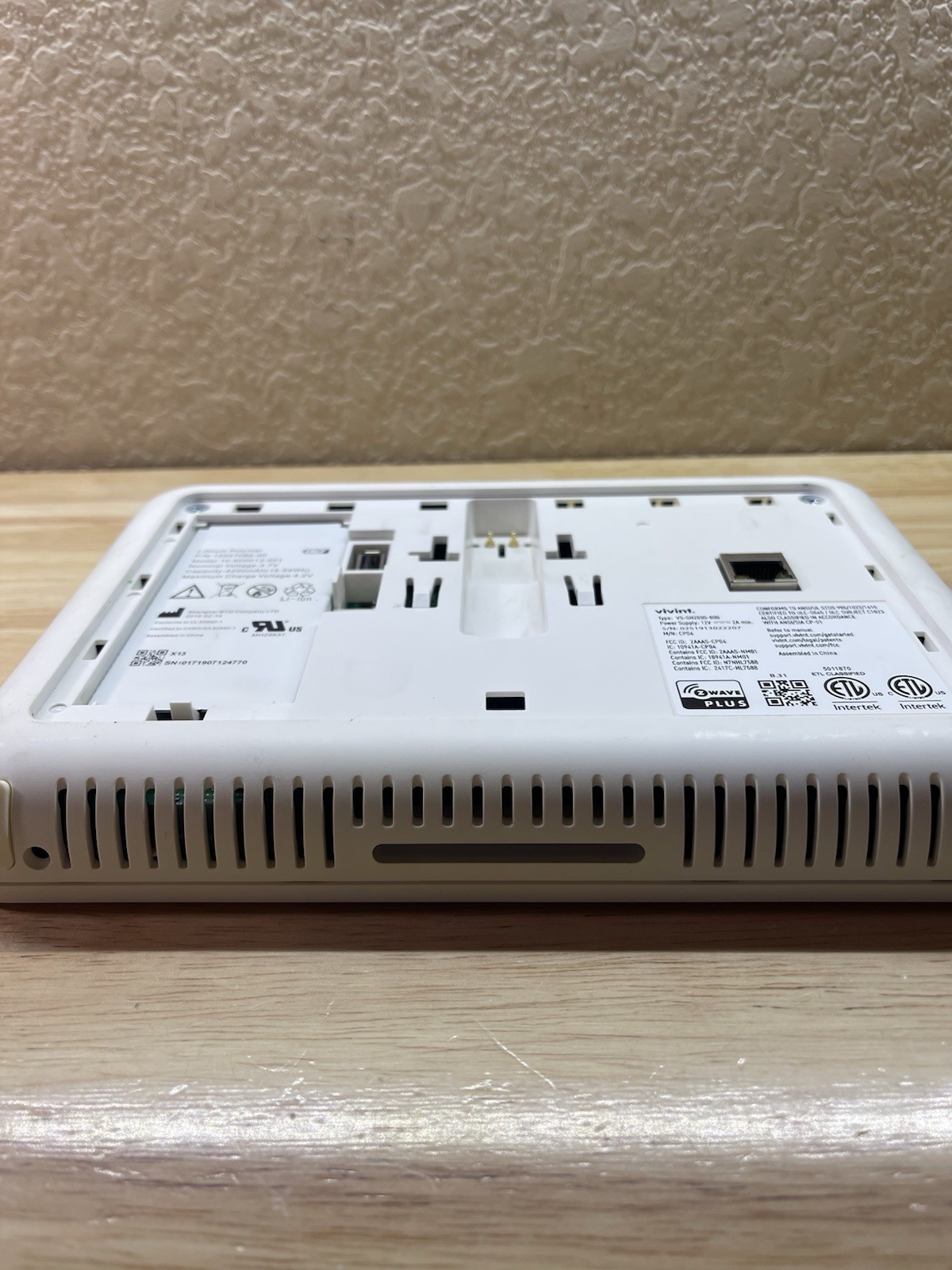 Vivint Smart Home Hub Sky Control Panel VS-SH2000-000 Untested As Is