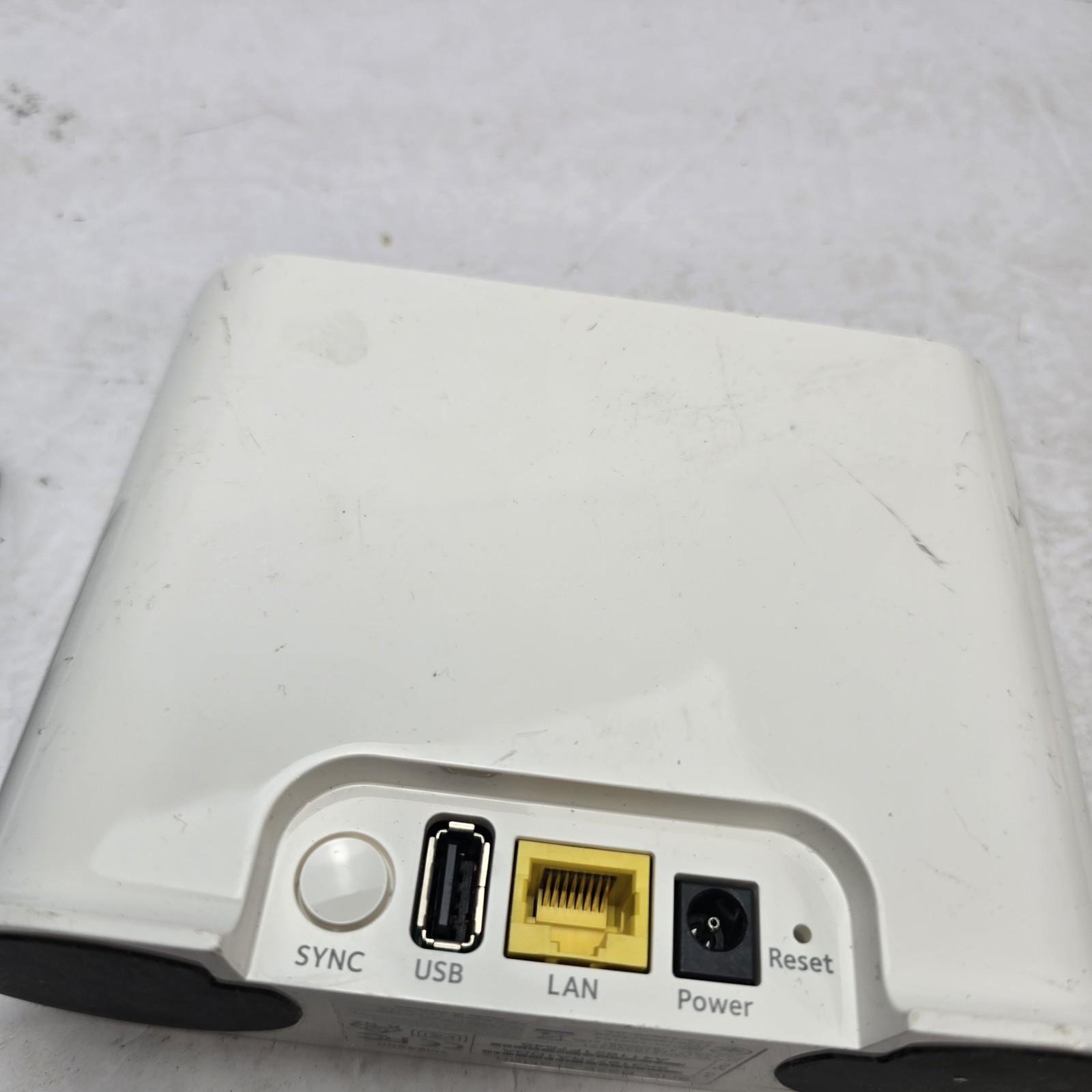 Netgear Arlo Pro VMB4500 Wireless Security Camera Base Station w/ AC Adapter