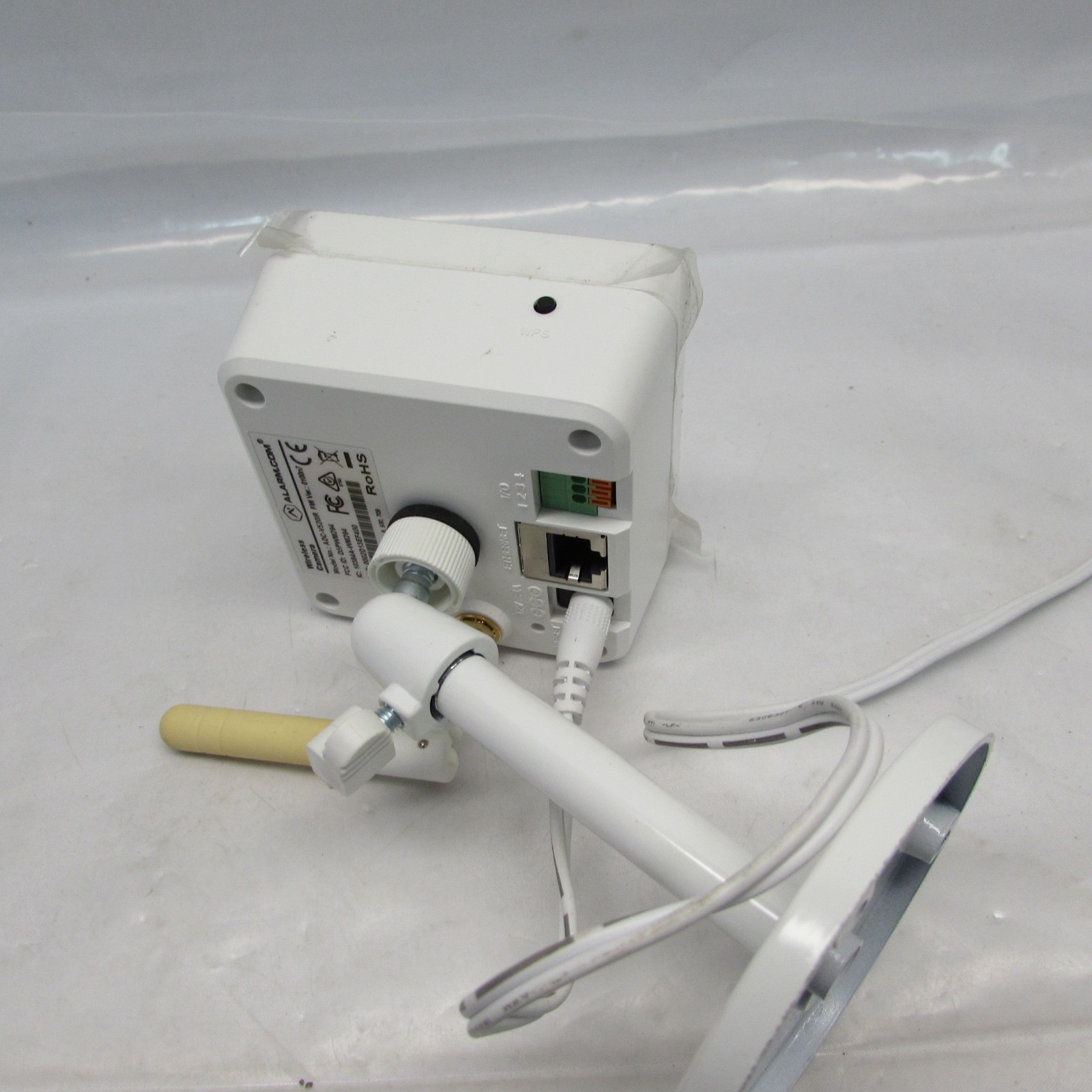 Vivint ADC-V520IR Indoor Wireless IP Camera w/Night Vision, Stand, Antenna, Cord