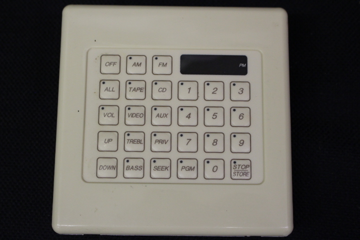 AUDIOEASE TP-Series Touchpad/Keypad, JAYTRON/QC, Beige, 4.5″ x 4.5″ Box