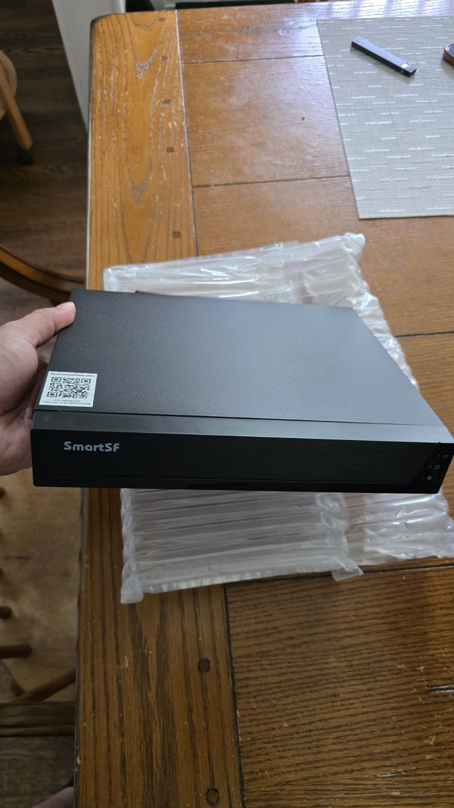 HD NVR KIT 4 CAMERA WIFI CAPABLE NEW / Open Box