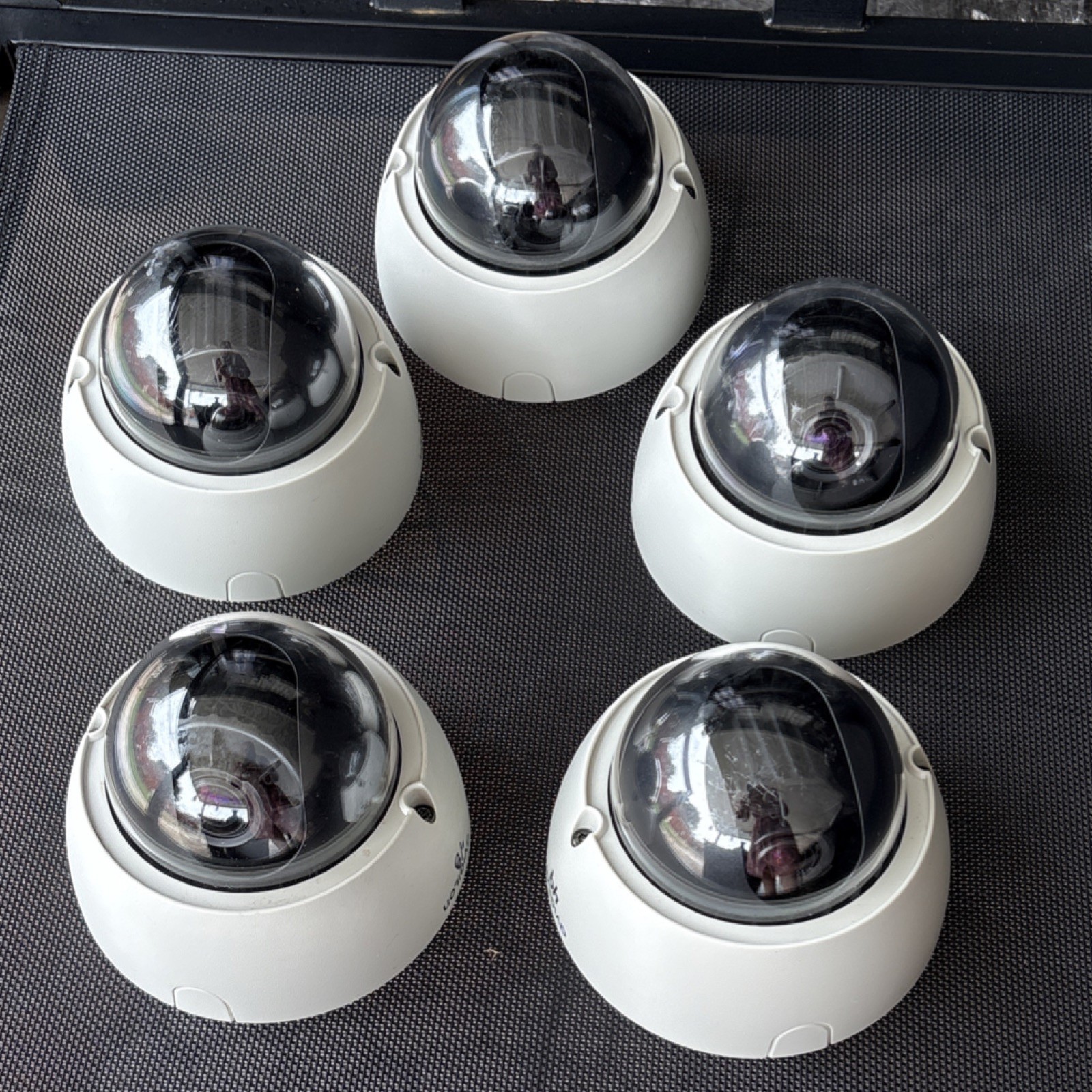 Avigilon Lot of 5 1.0-H3-D1 Dome IP Wired Security Cameras Outdoor Indoor