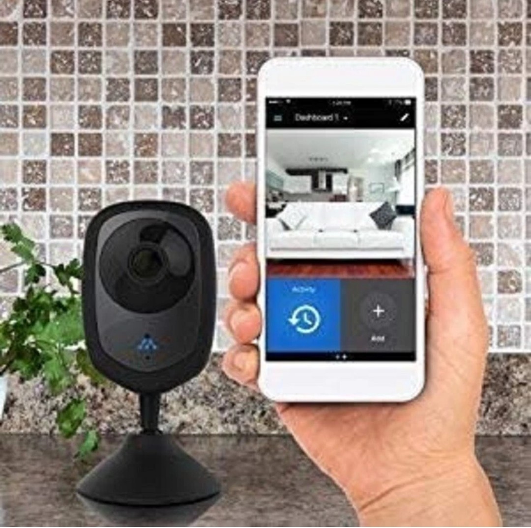 Momentum HD Wireless Indoor Home Security Camera with2-Way Audio Night Vision