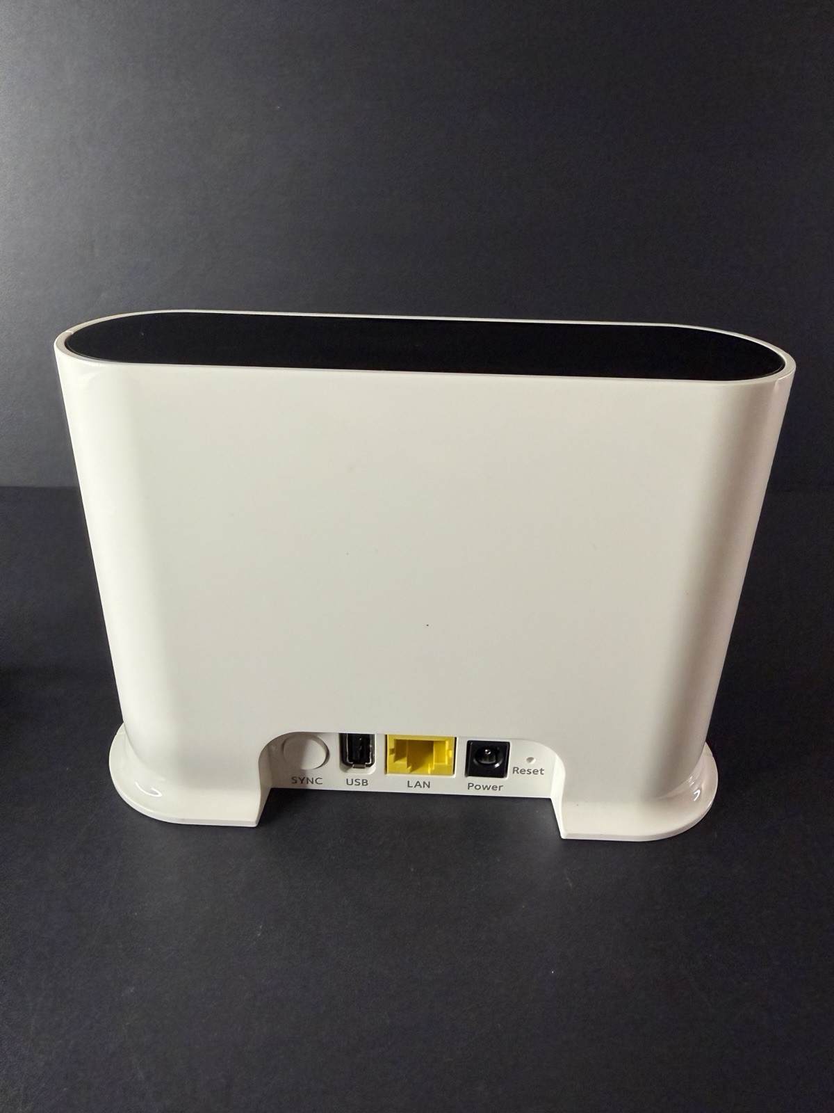 Netgear Arlo Pro Wireless Base Station VMB4500 (No Cameras) w/Power Supply