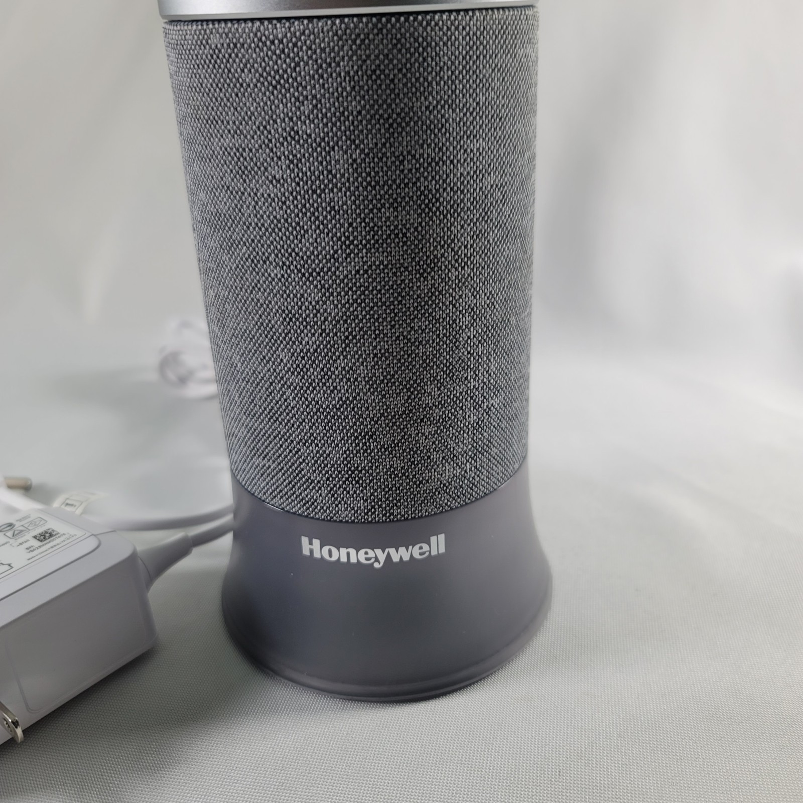 HONEYWELL RCHS5230WF SMART HOME SECURITY CAMERA BASE STATION ALEXA pre-owned